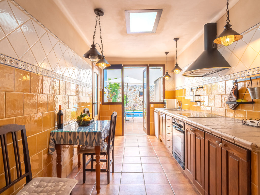 Pueblo — Kitchen / Dining Room