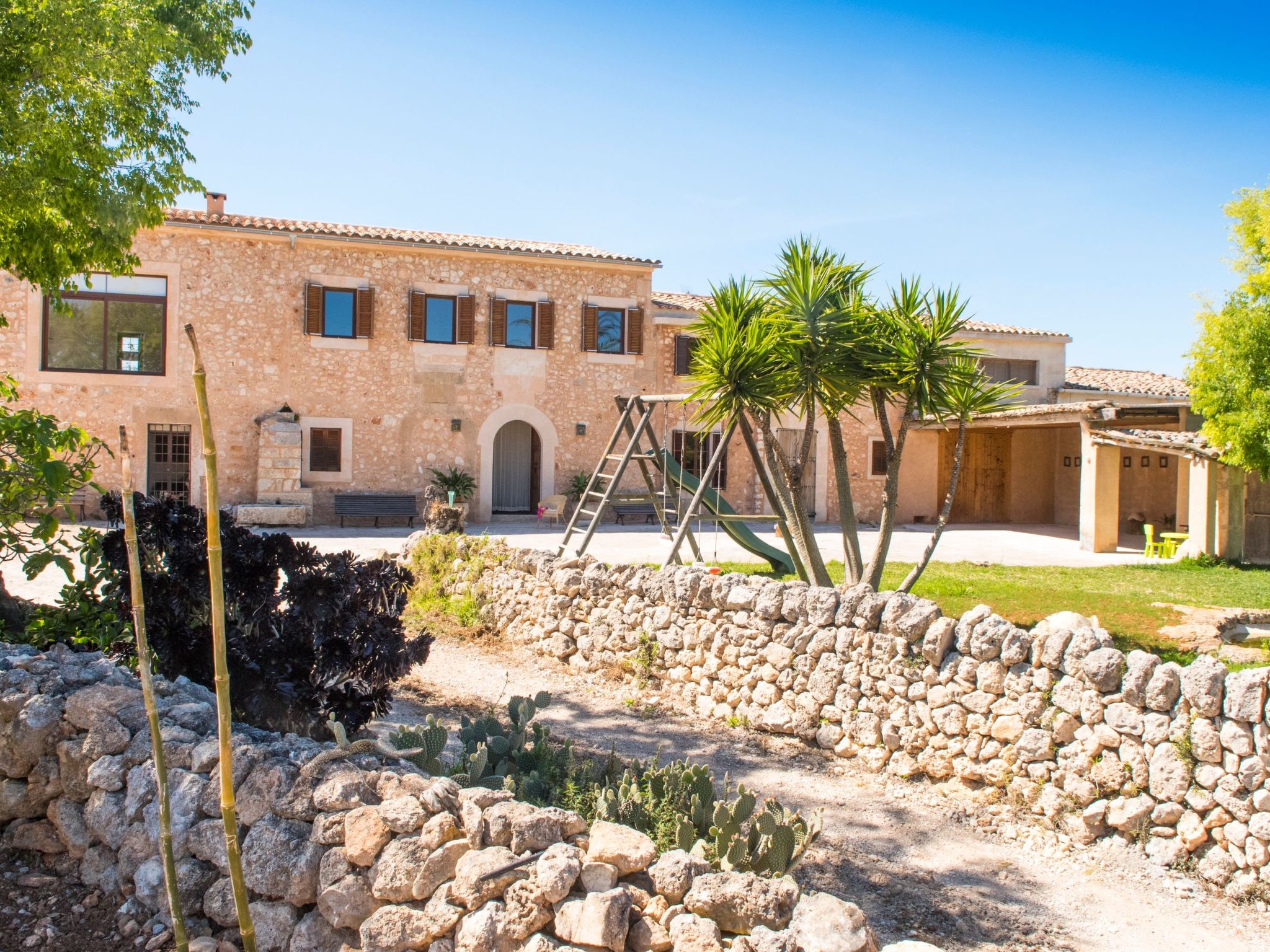 Alqueria-Image-tags.info