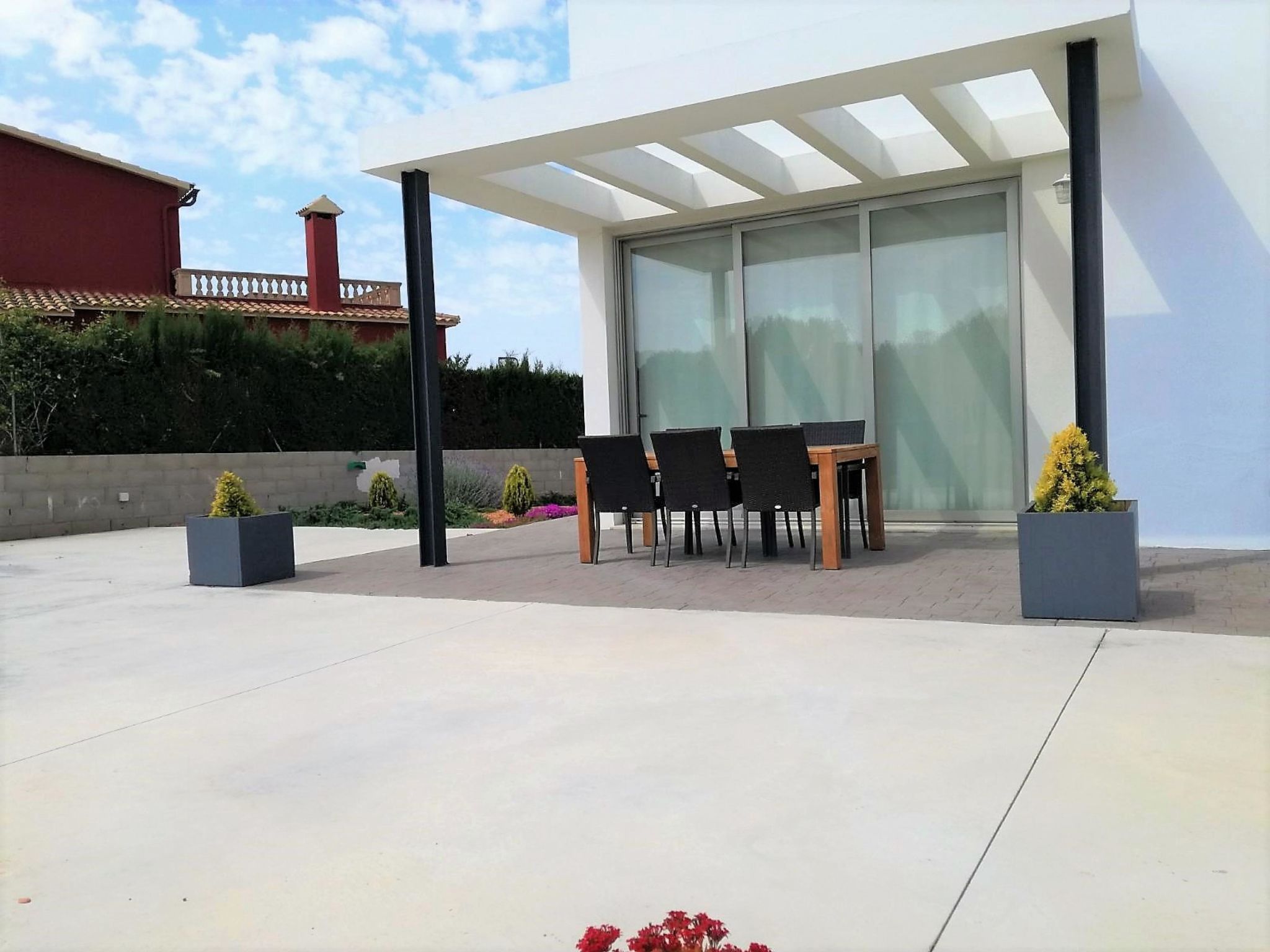 Maison Moderna Villa cerca del golf y con piscina privada, ideal para familias - ofert – Terrasse, photo 25 sur 46