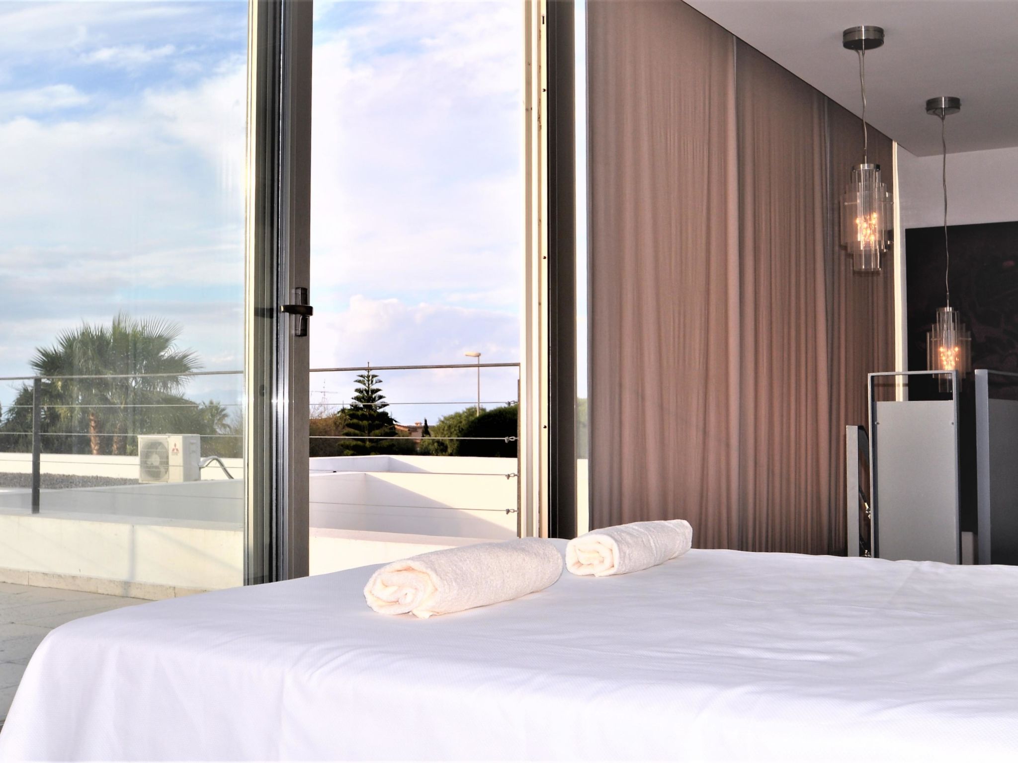 Moderna Villa cerca del golf y con piscina privada, ideal para familias - ofert - Outside
