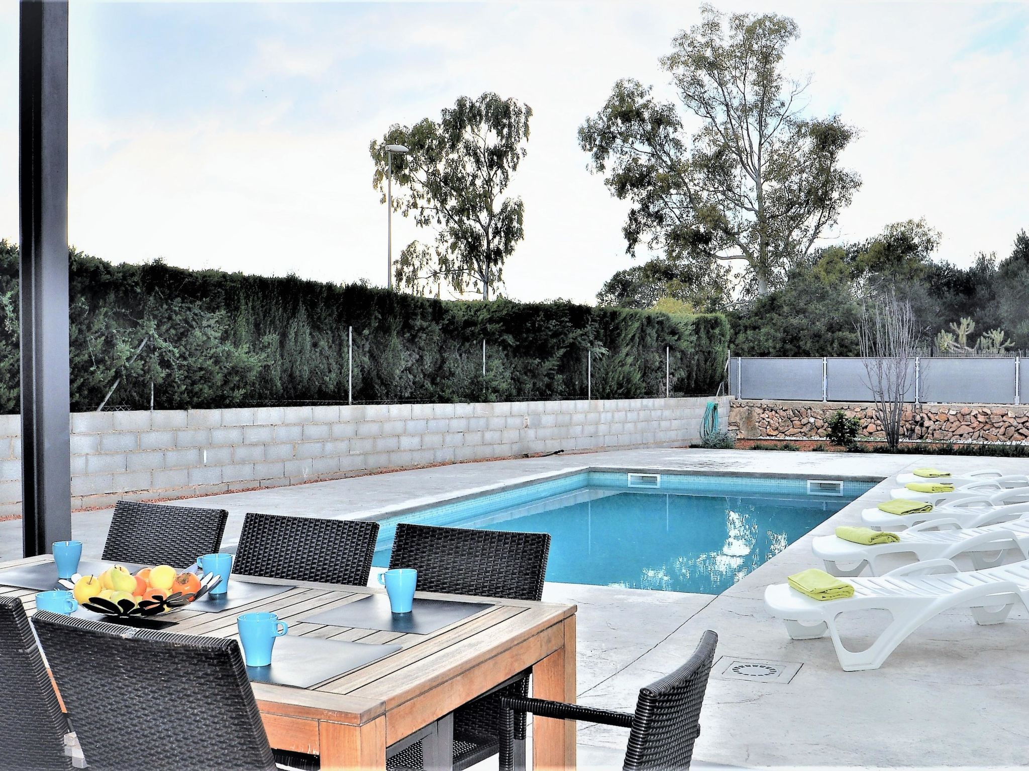 Moderna Villa cerca del golf y con piscina privada, ideal para familias - ofert