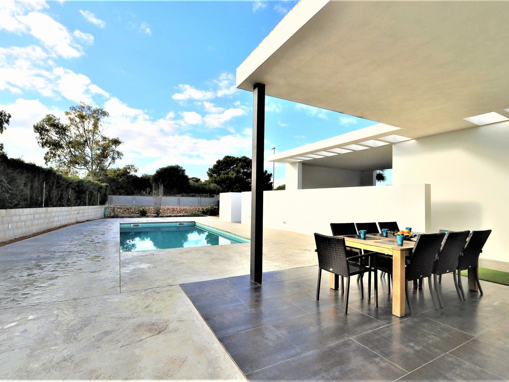 Moderna Villa cerca del golf y con piscina privada, ideal para familias - ofert