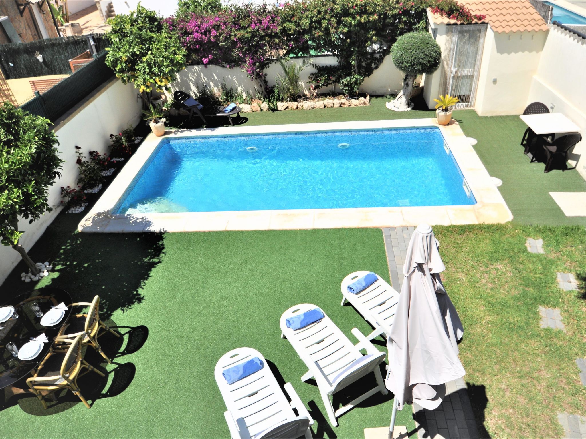 VILLA HUGO Casa en zona residencial tranquila Bahía Grande con Piscina Privada. — Pool Outdoor (4 of 44)