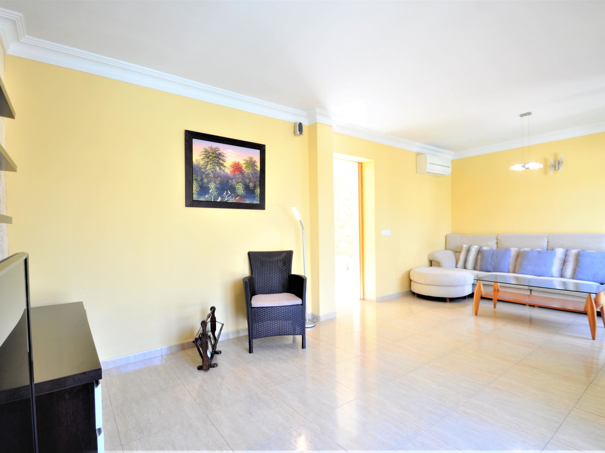 VILLA HUGO Casa en zona residencial tranquila Bahía Grande con Piscina Privada. - Inside