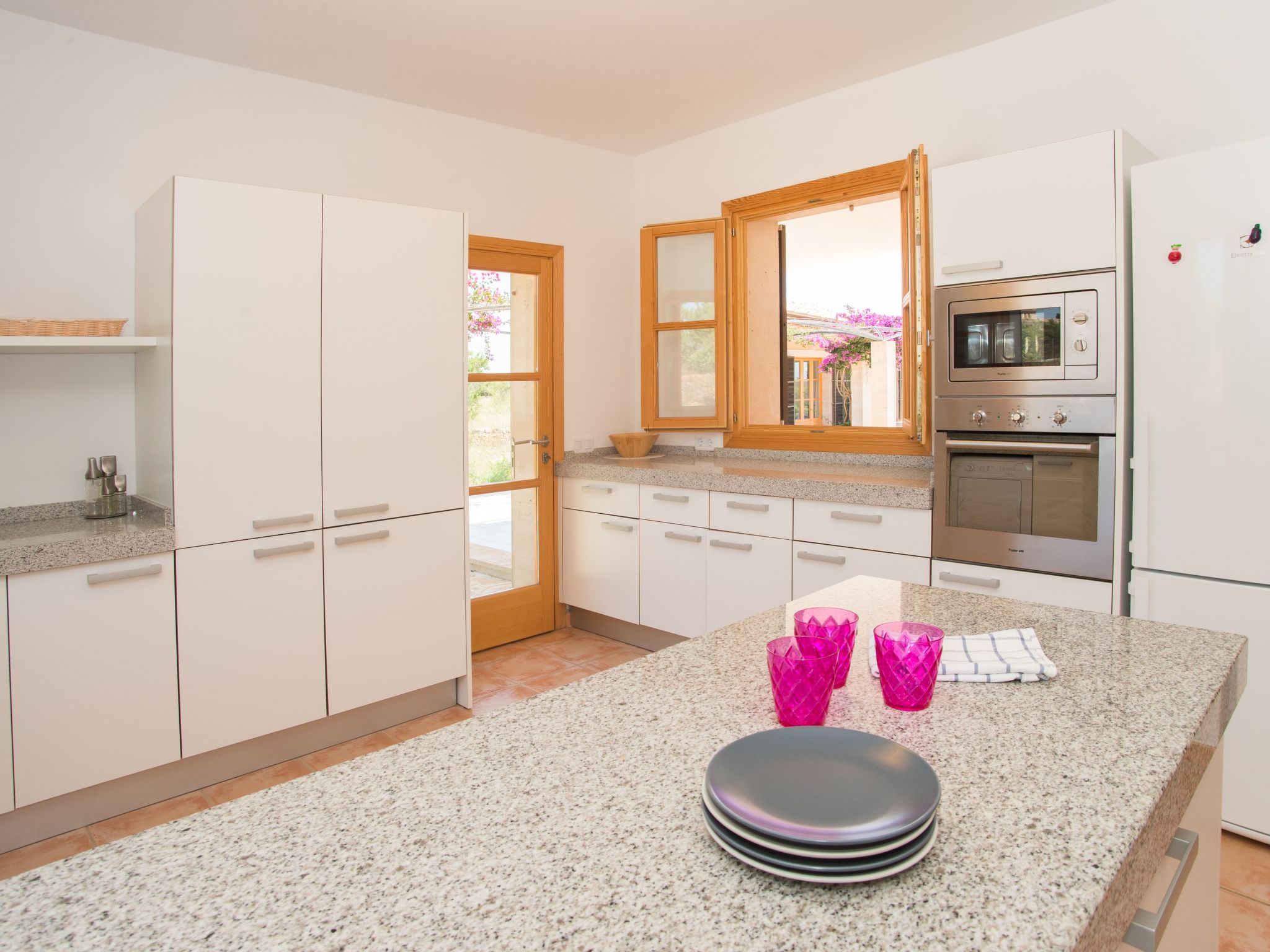 Romana-Image-tags.info