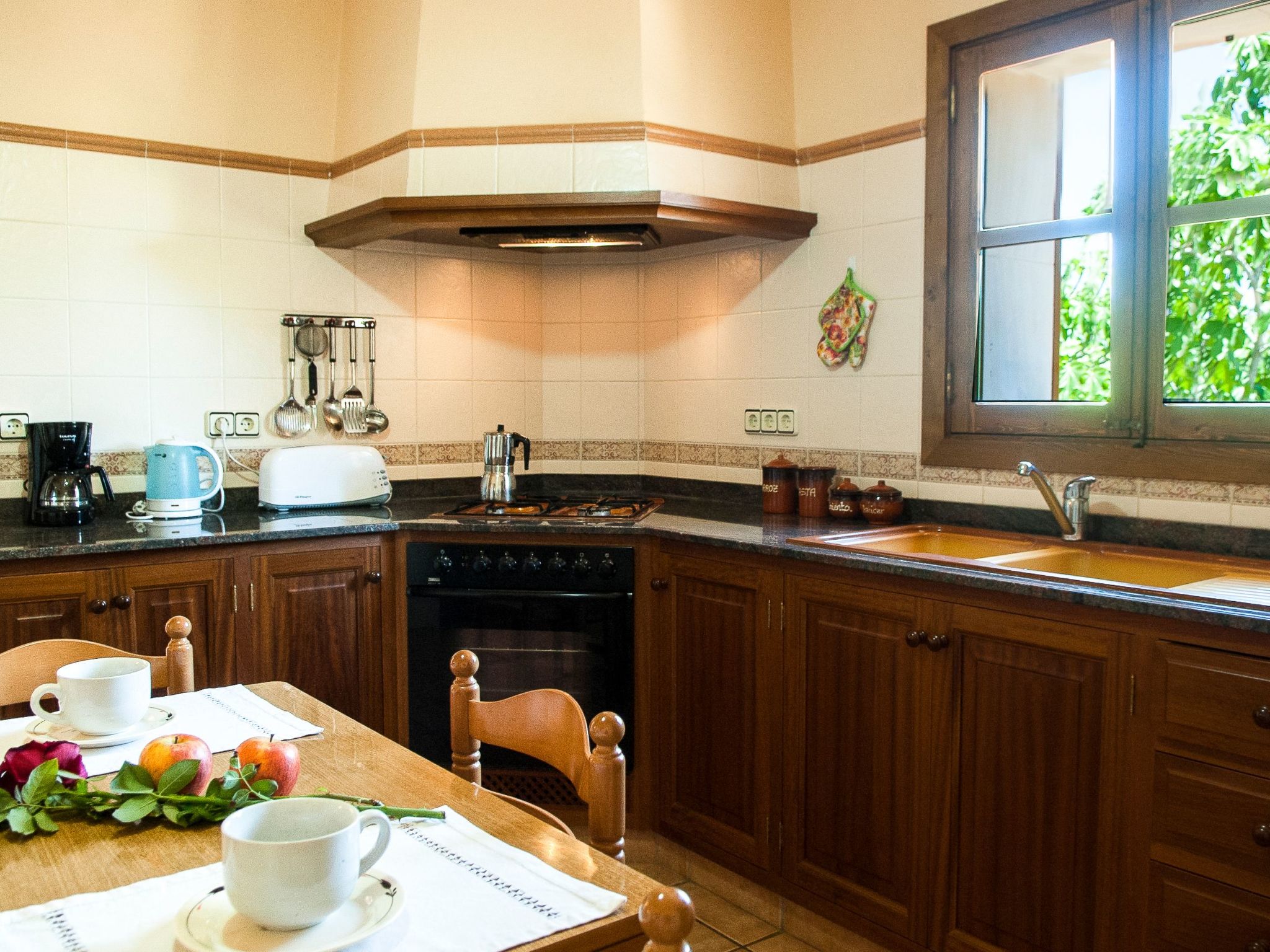 Ullastre-Image-tags.info