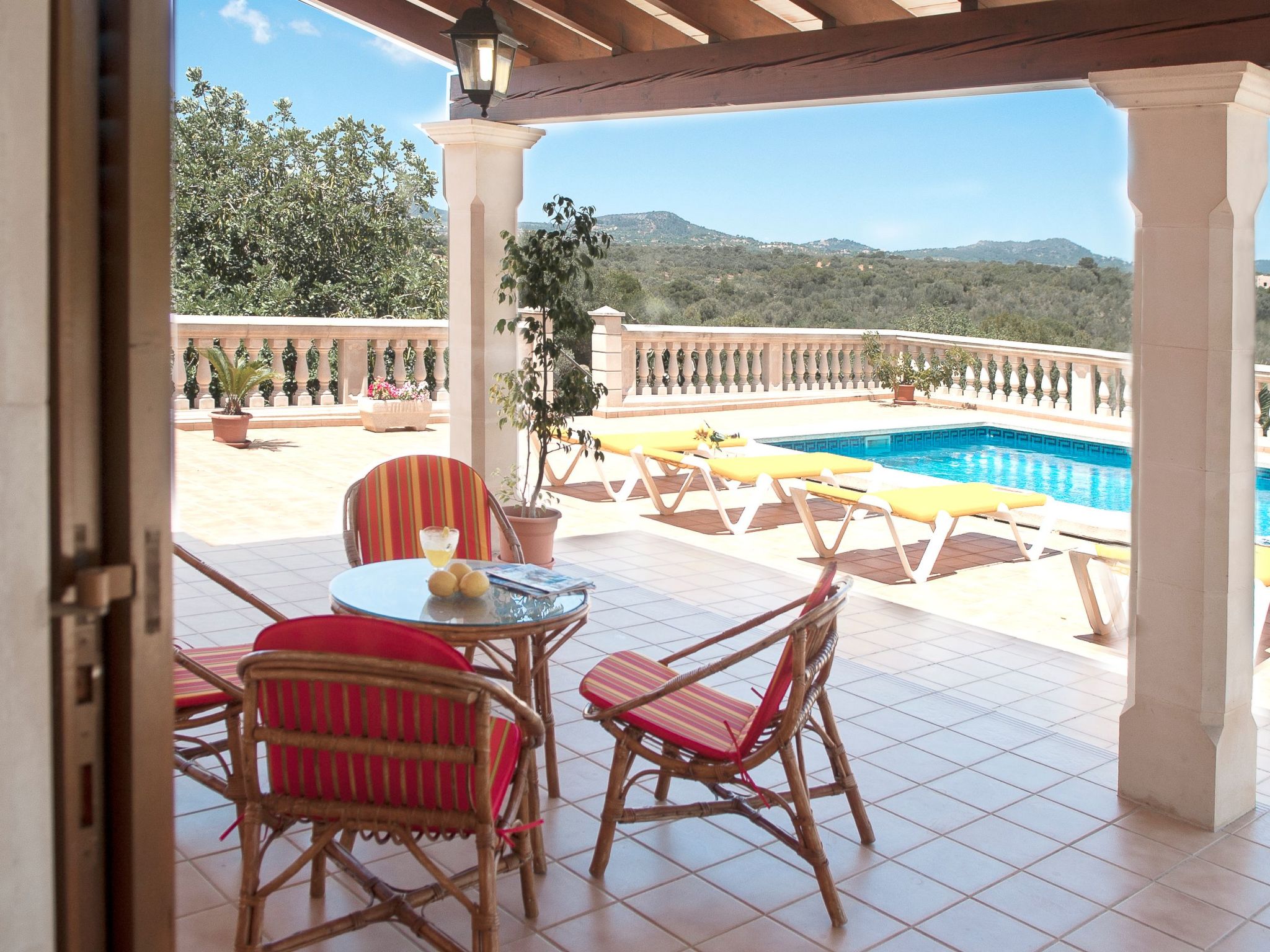 Ullastre-Image-tags.info