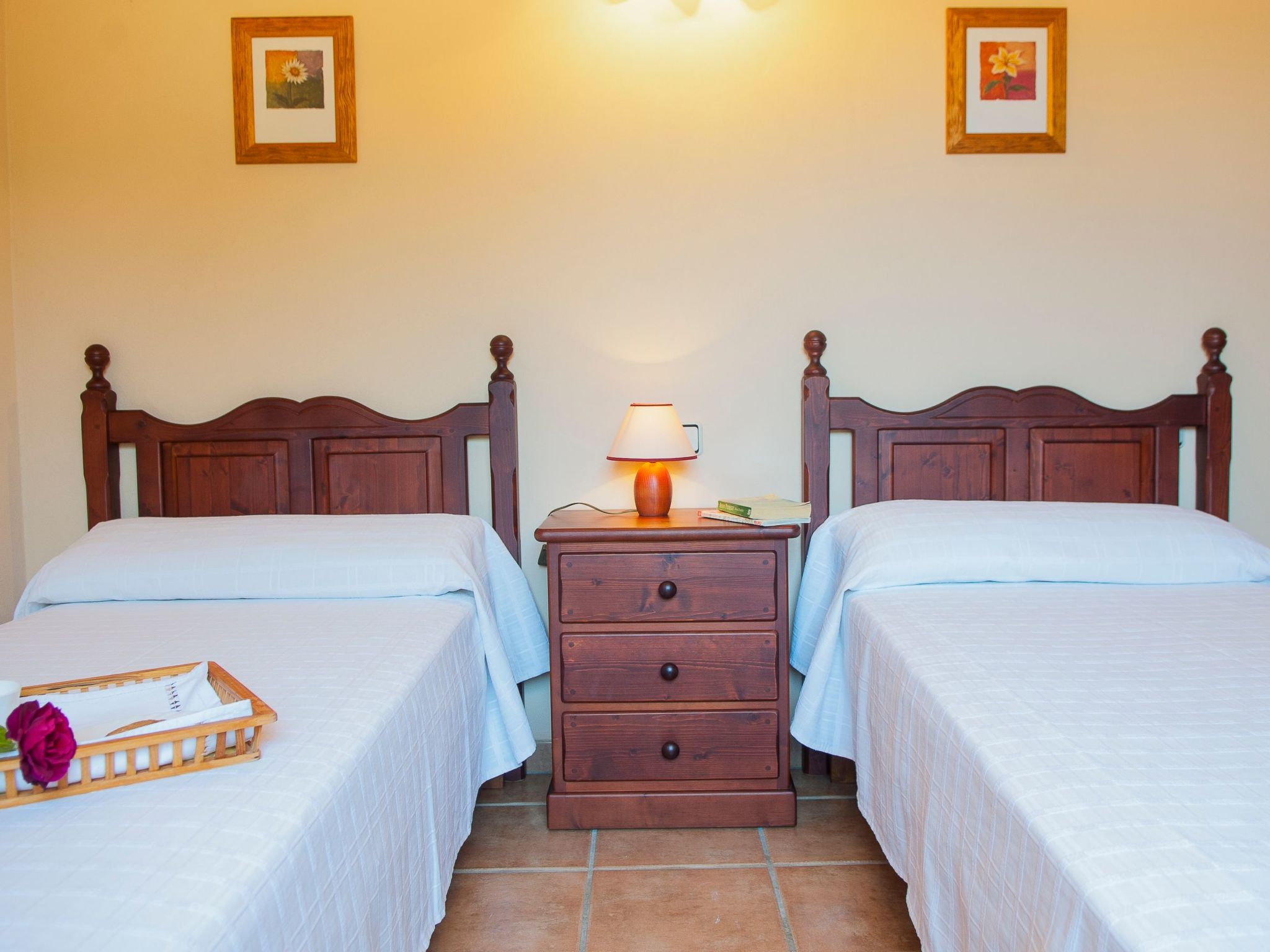 Ullastre-Image-tags.info