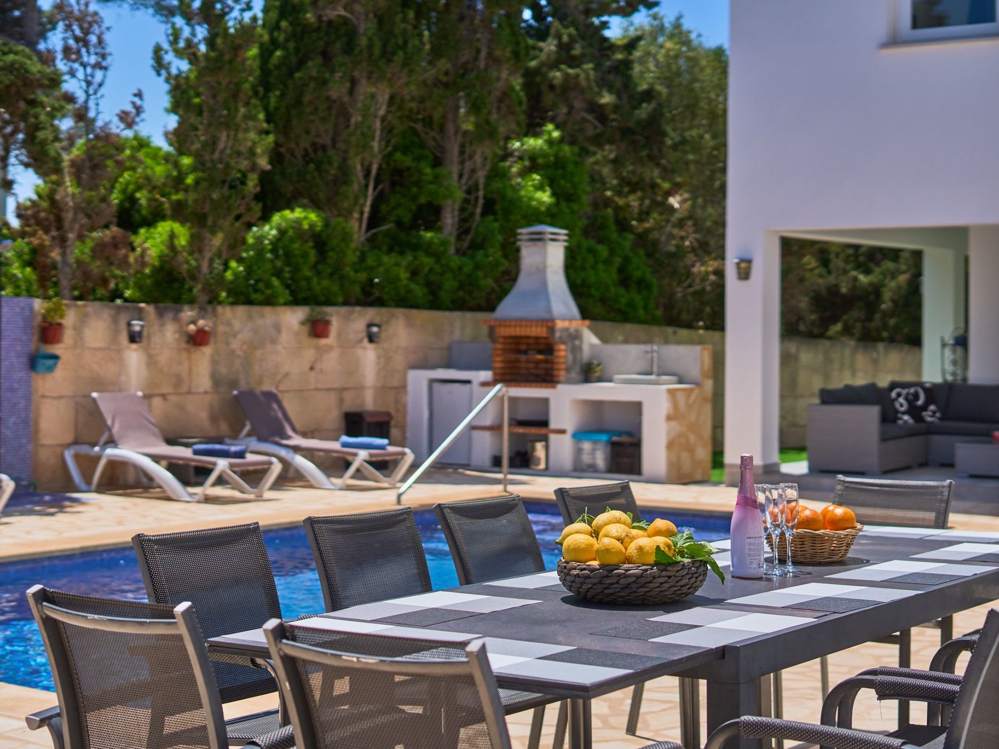 Guadi-Image-tags.info