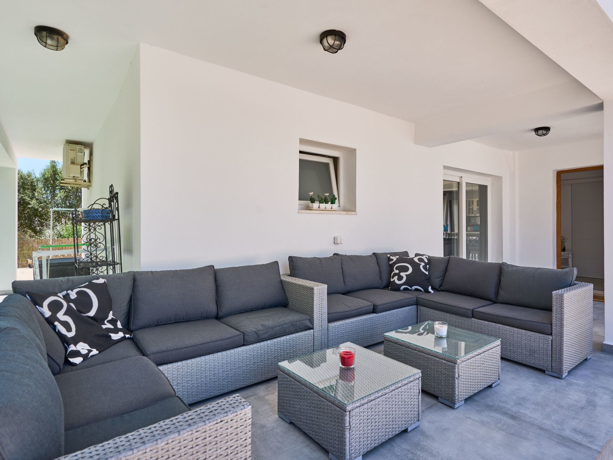 Guadi-Image-tags.info