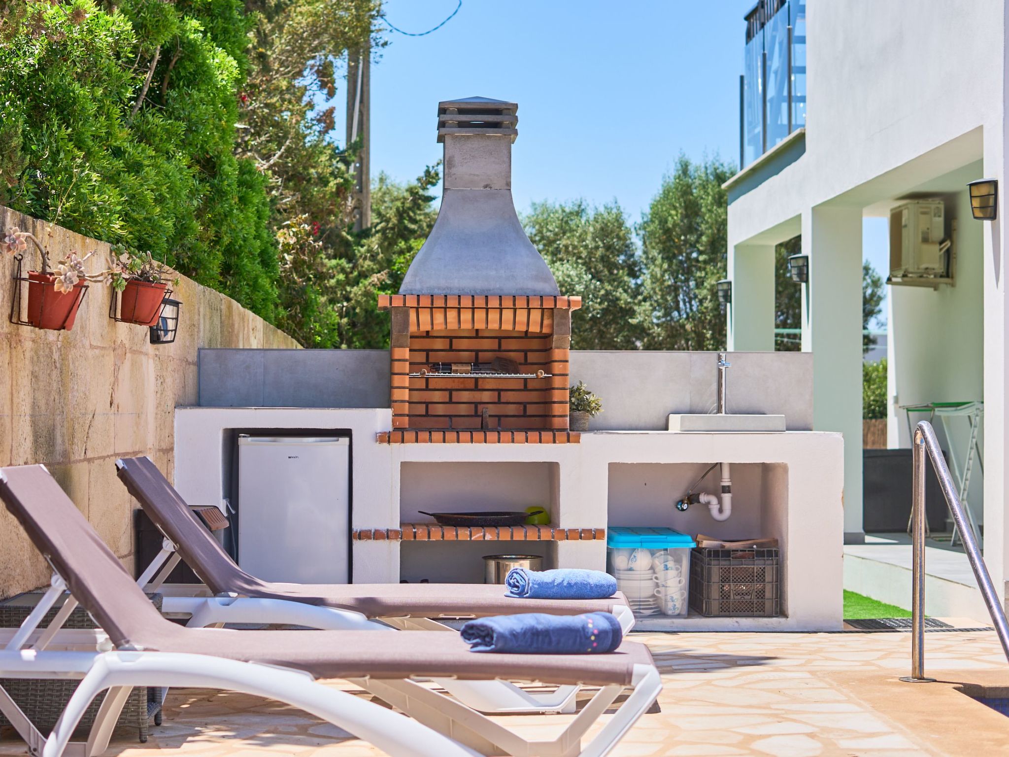 Guadi-Image-tags.info