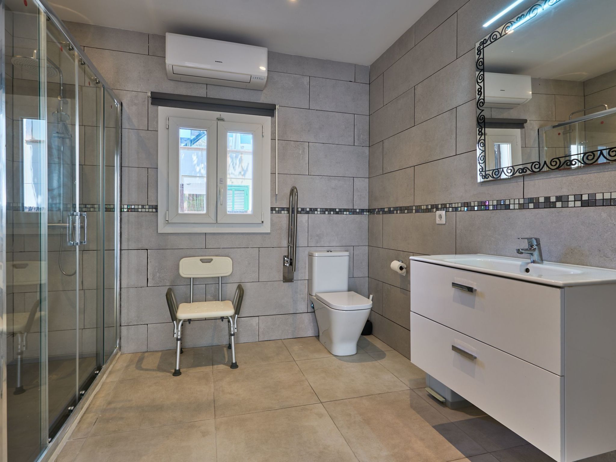 Guadi-Image-tags.info