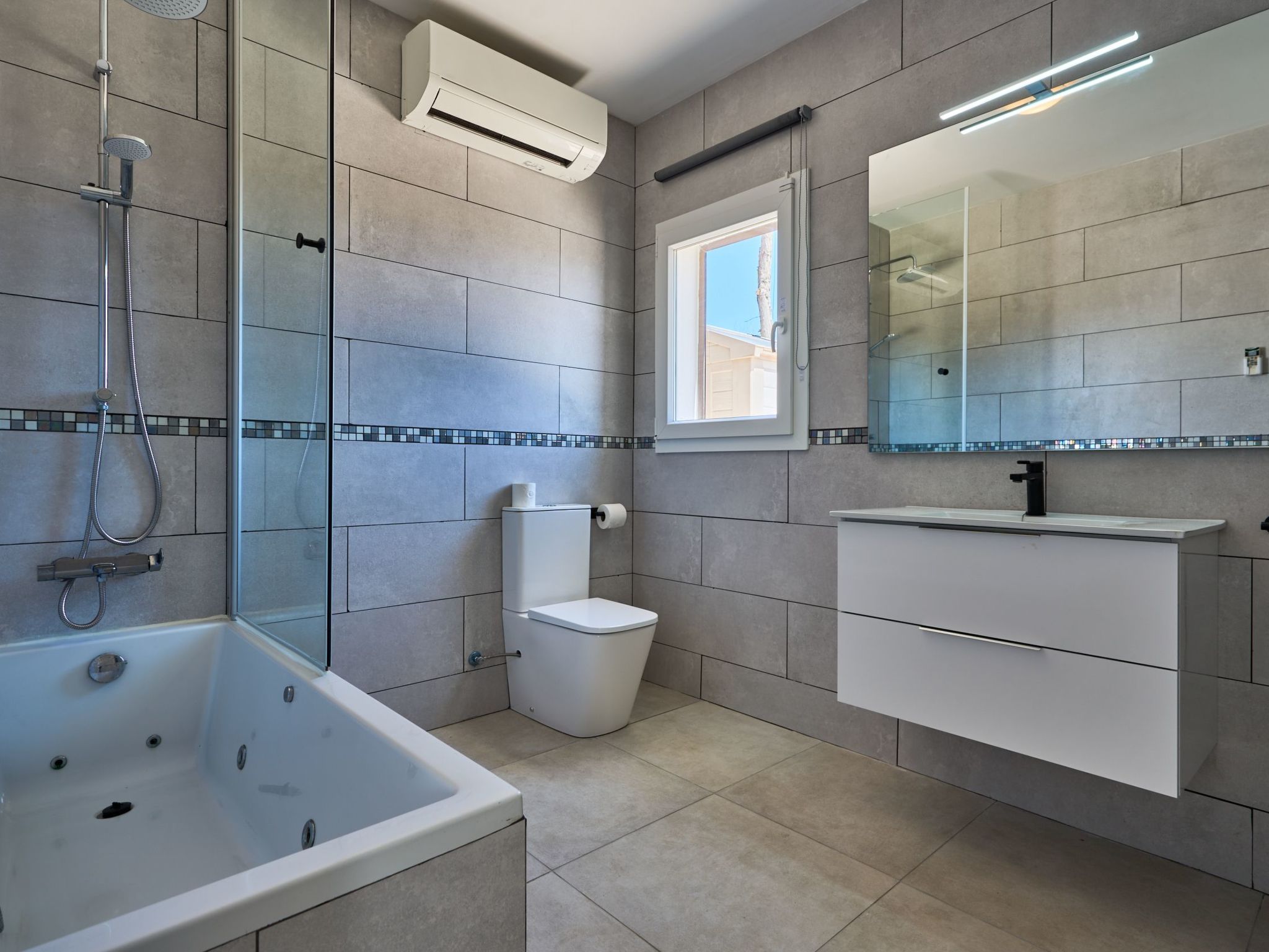 Guadi-Image-tags.info