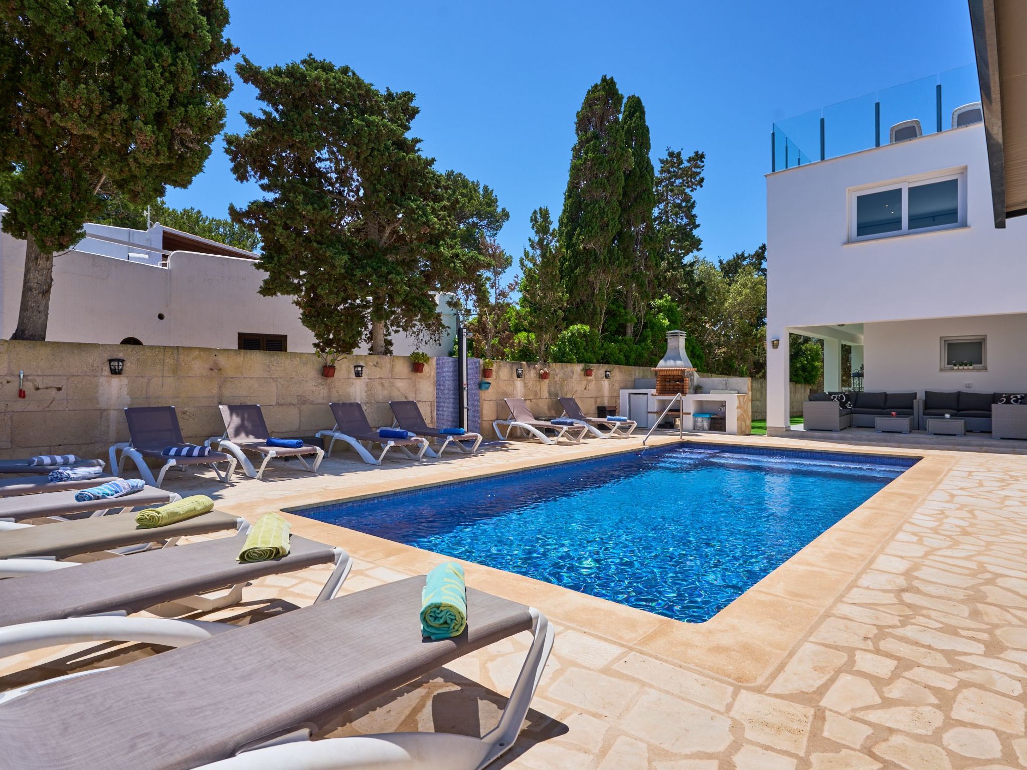 Guadi-Image-tags.info