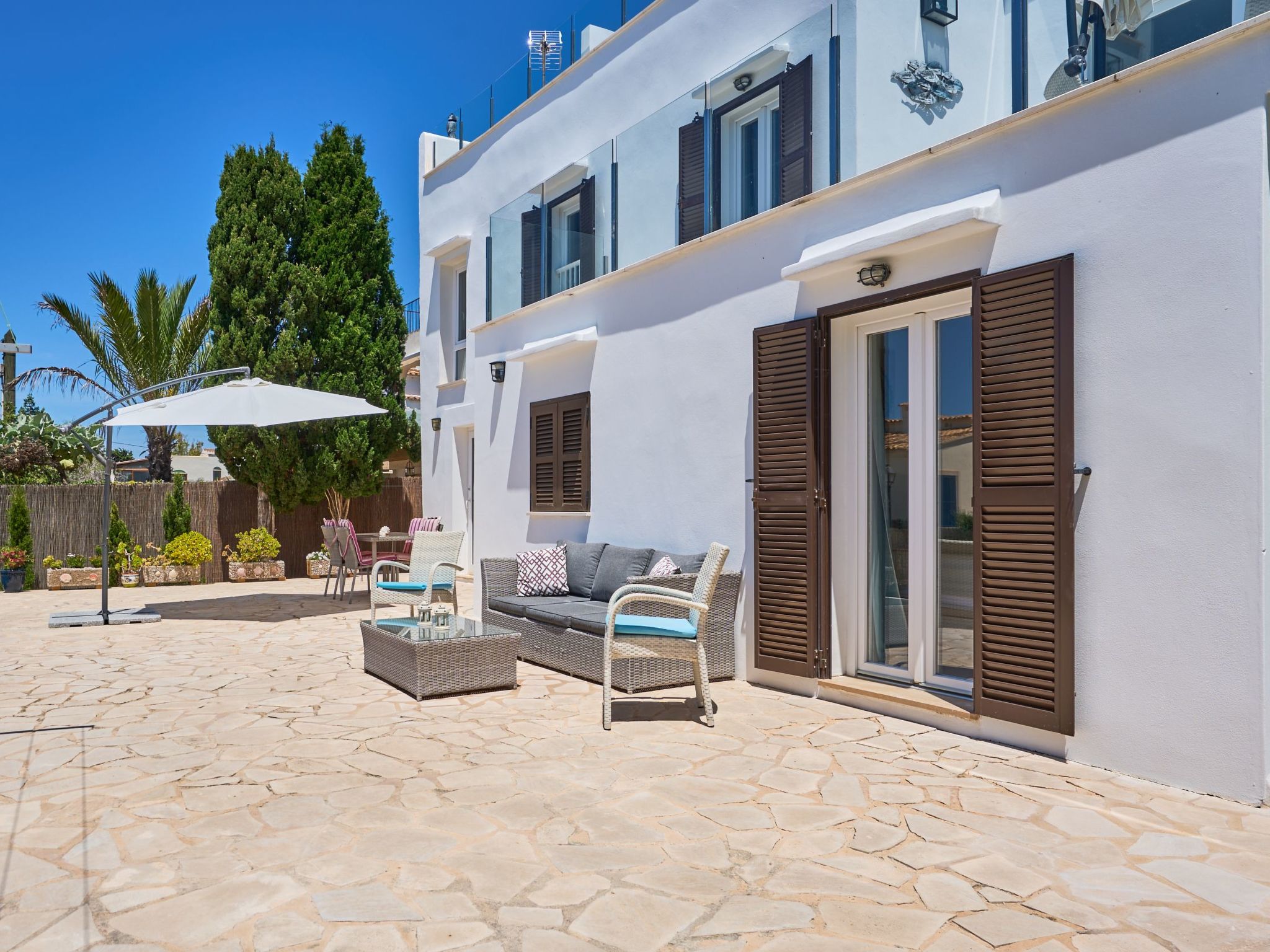 Guadi-Image-tags.info