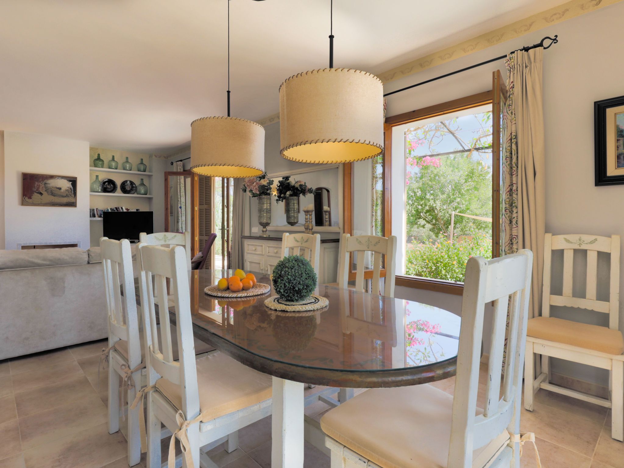 Parra-Image-tags.info