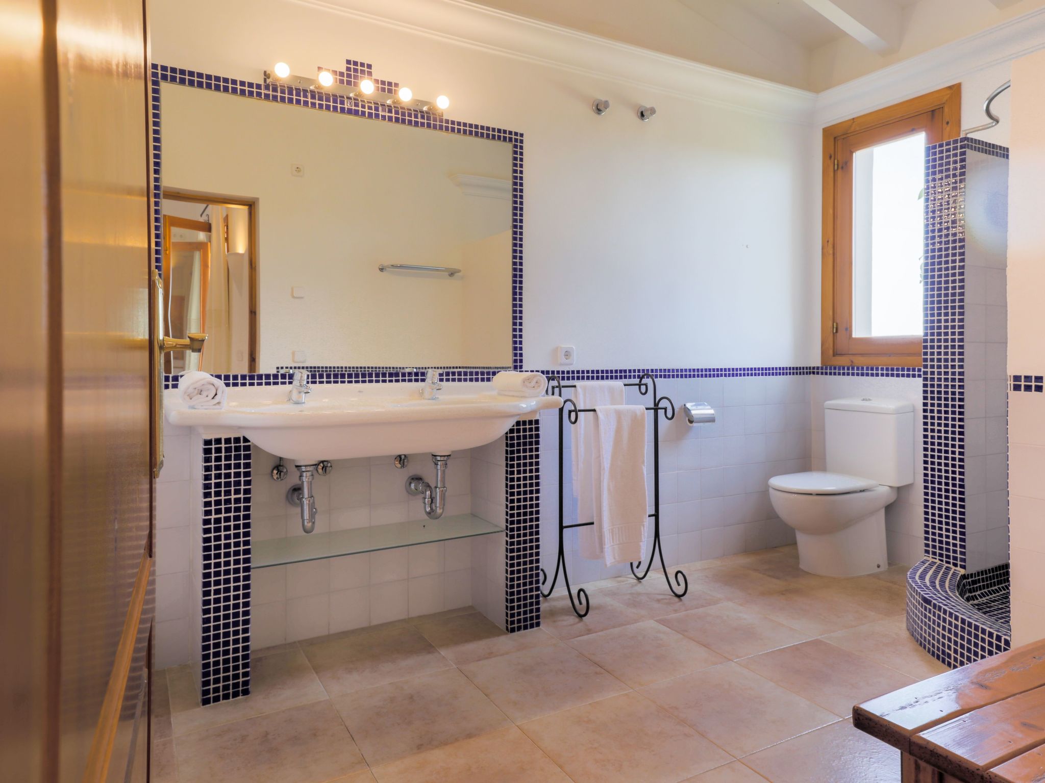 Parra-Image-tags.info