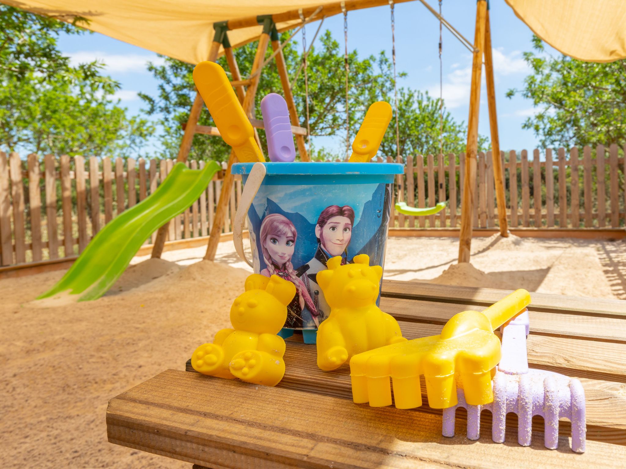 Parra-Image-tags.info