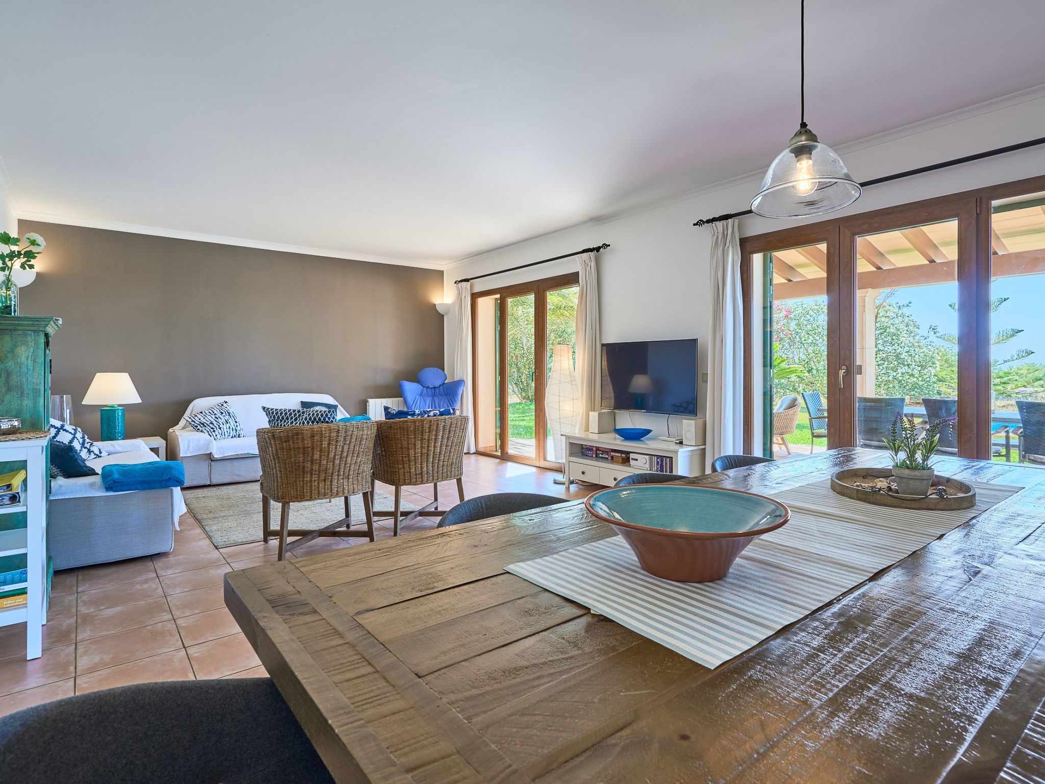 Miralu-Image-tags.info