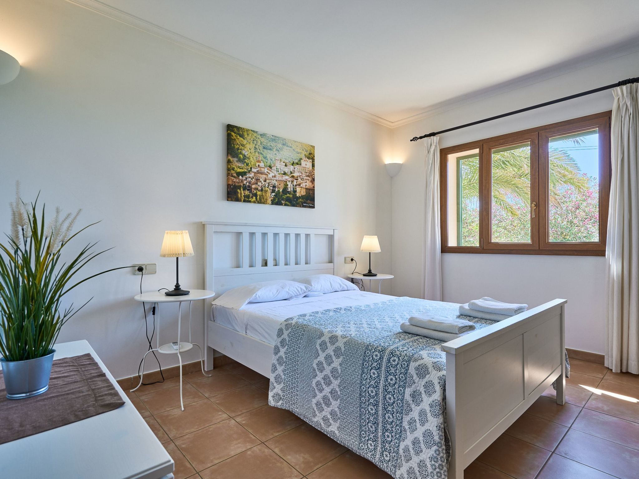 Miralu-Image-tags.info