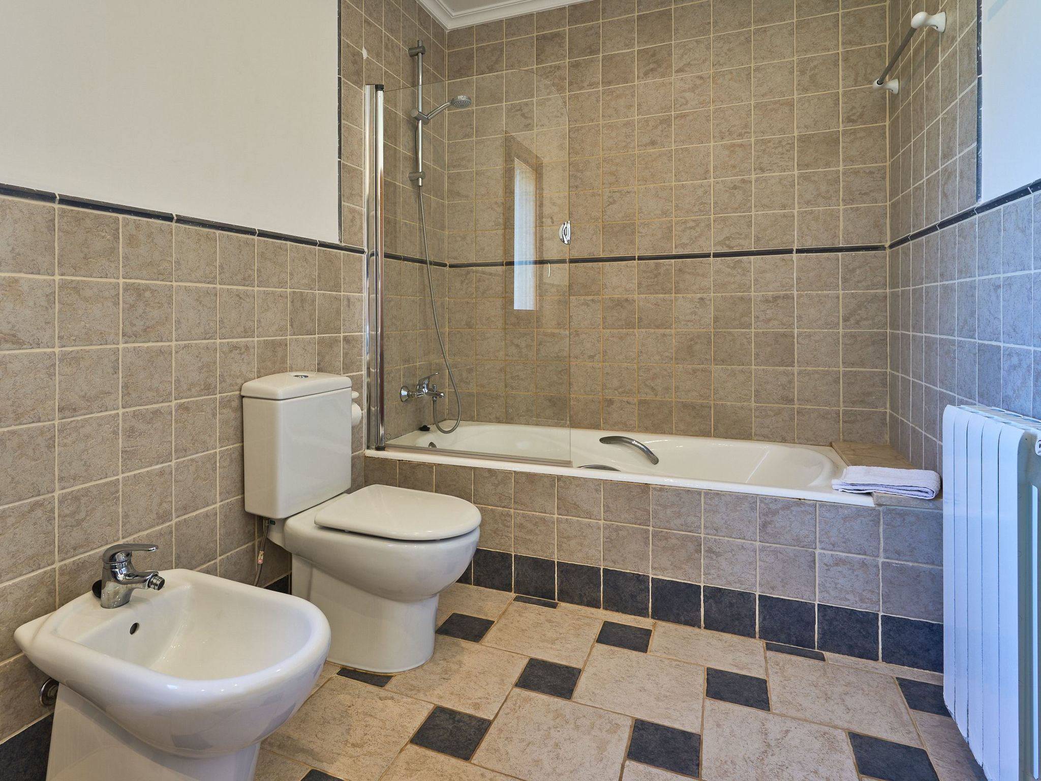 Miralu-Image-tags.info