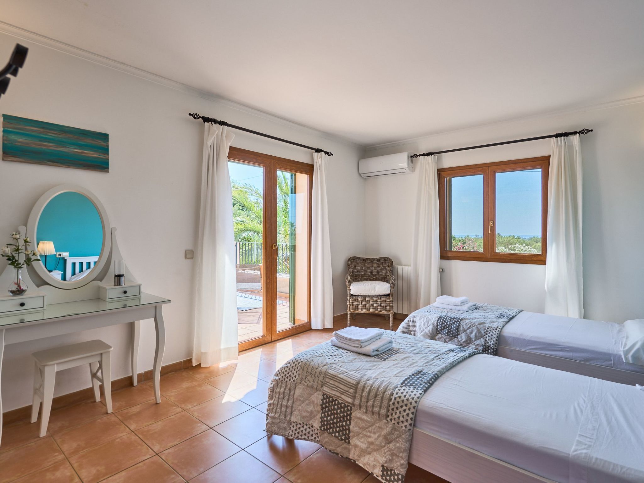 Miralu-Image-tags.info