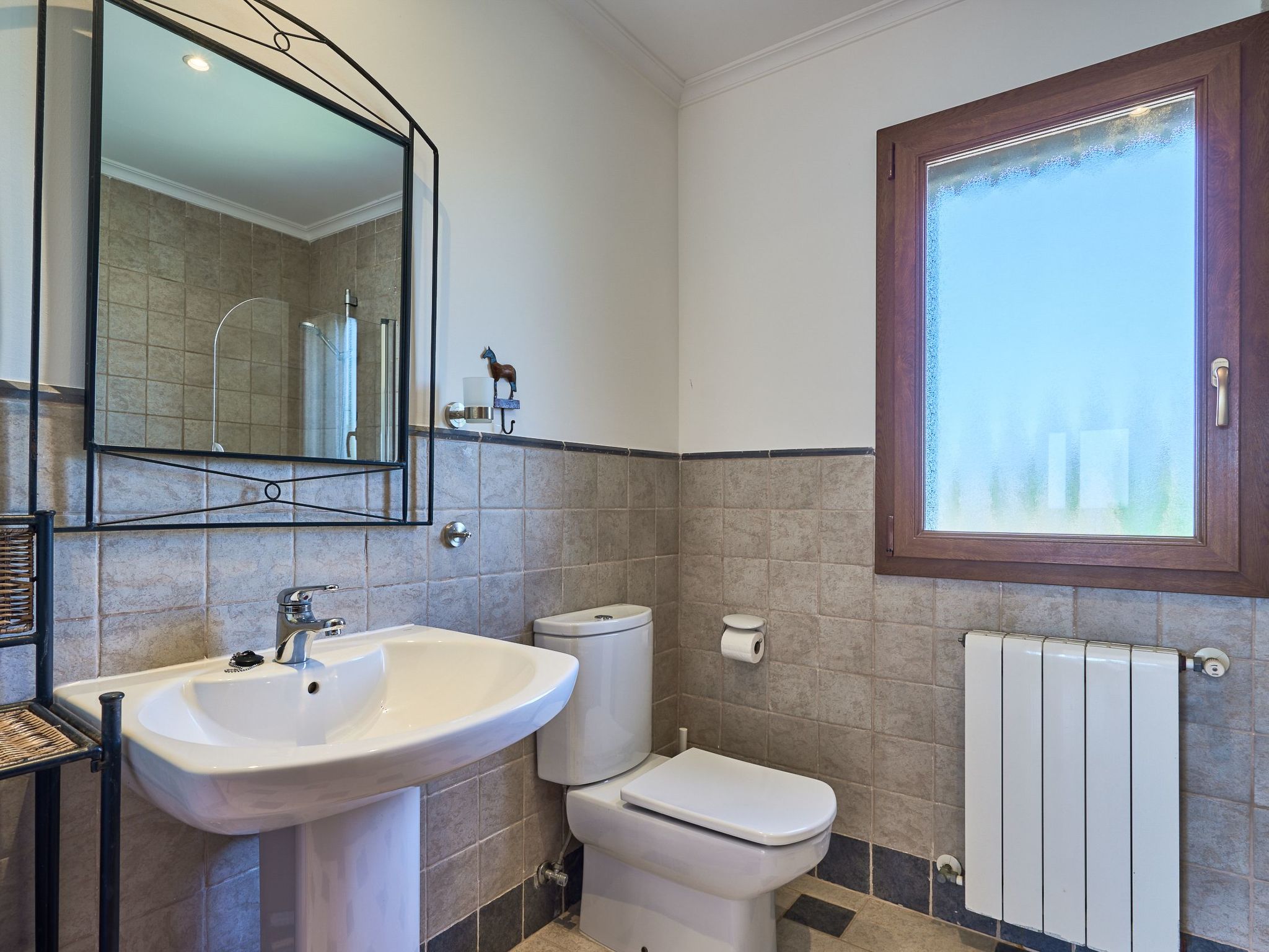 Miralu-Image-tags.info