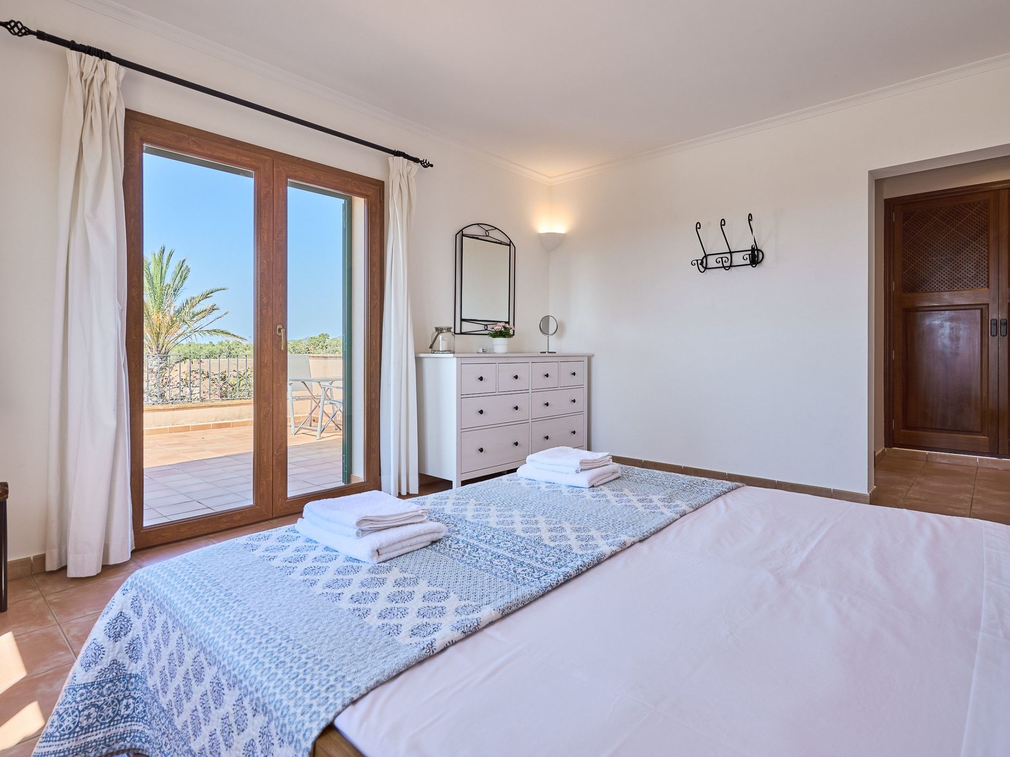 Miralu-Image-tags.info