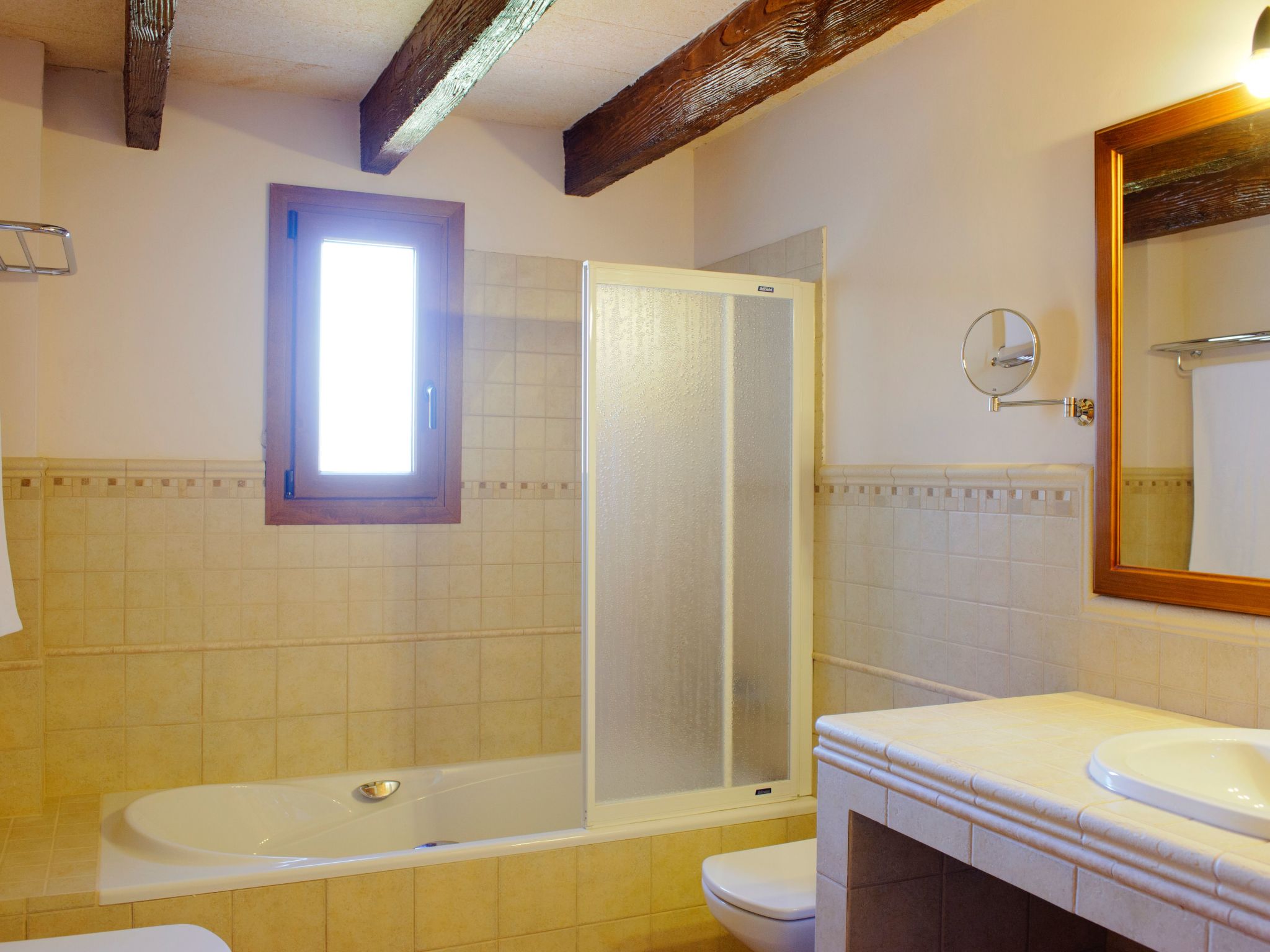 Mondrago Duri-Image-tags.info