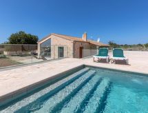 Vrijstaande villa met privézwembad aan golfbaan op Mallorca - thumbnail 1