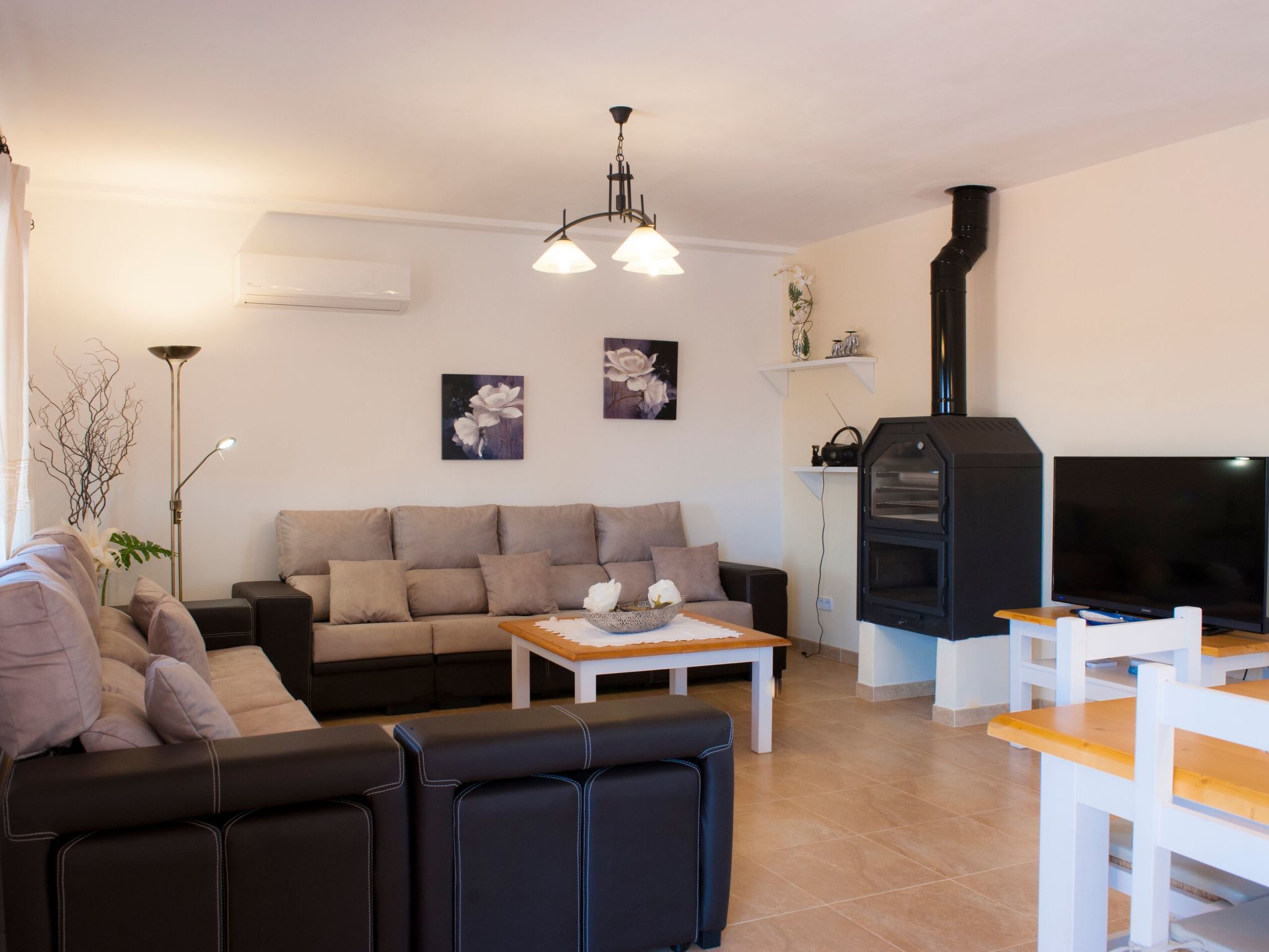 Xorca-Image-tags.info