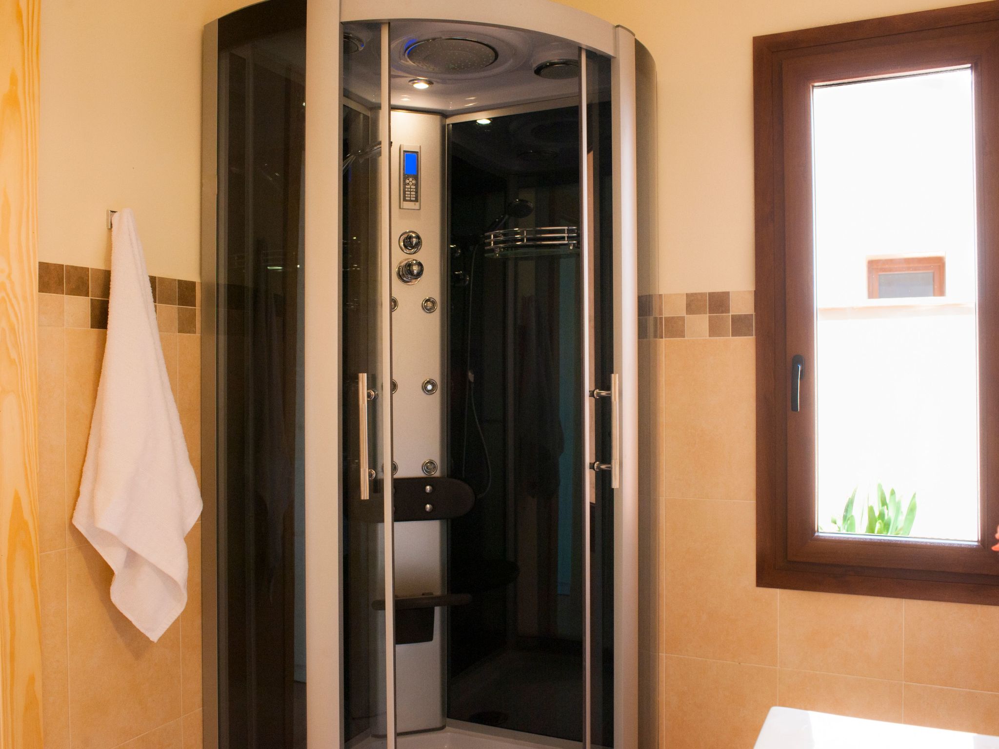 Xorca-Image-tags.info