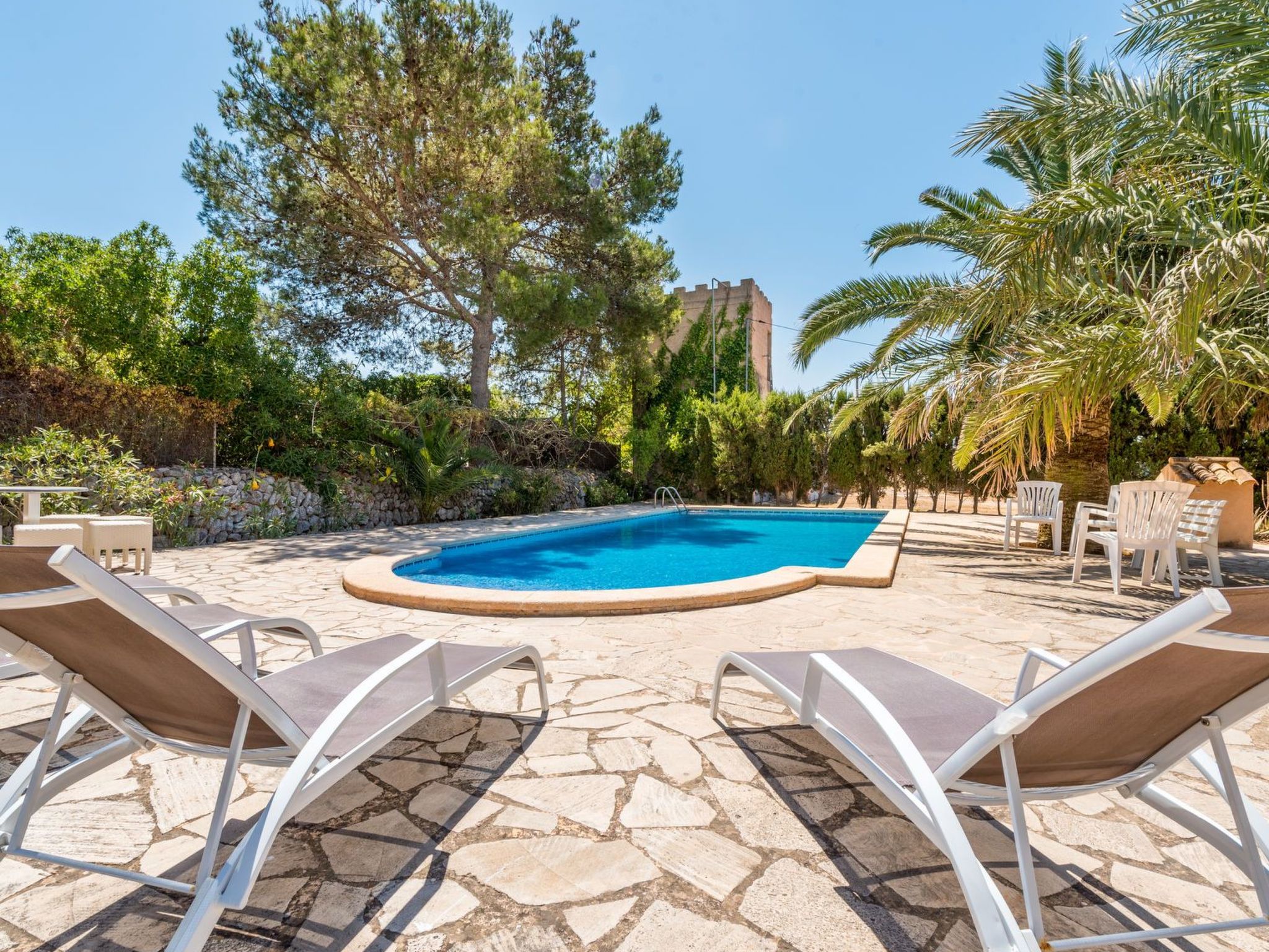 Idyllische Finca mit Garten und Pool-Dedans