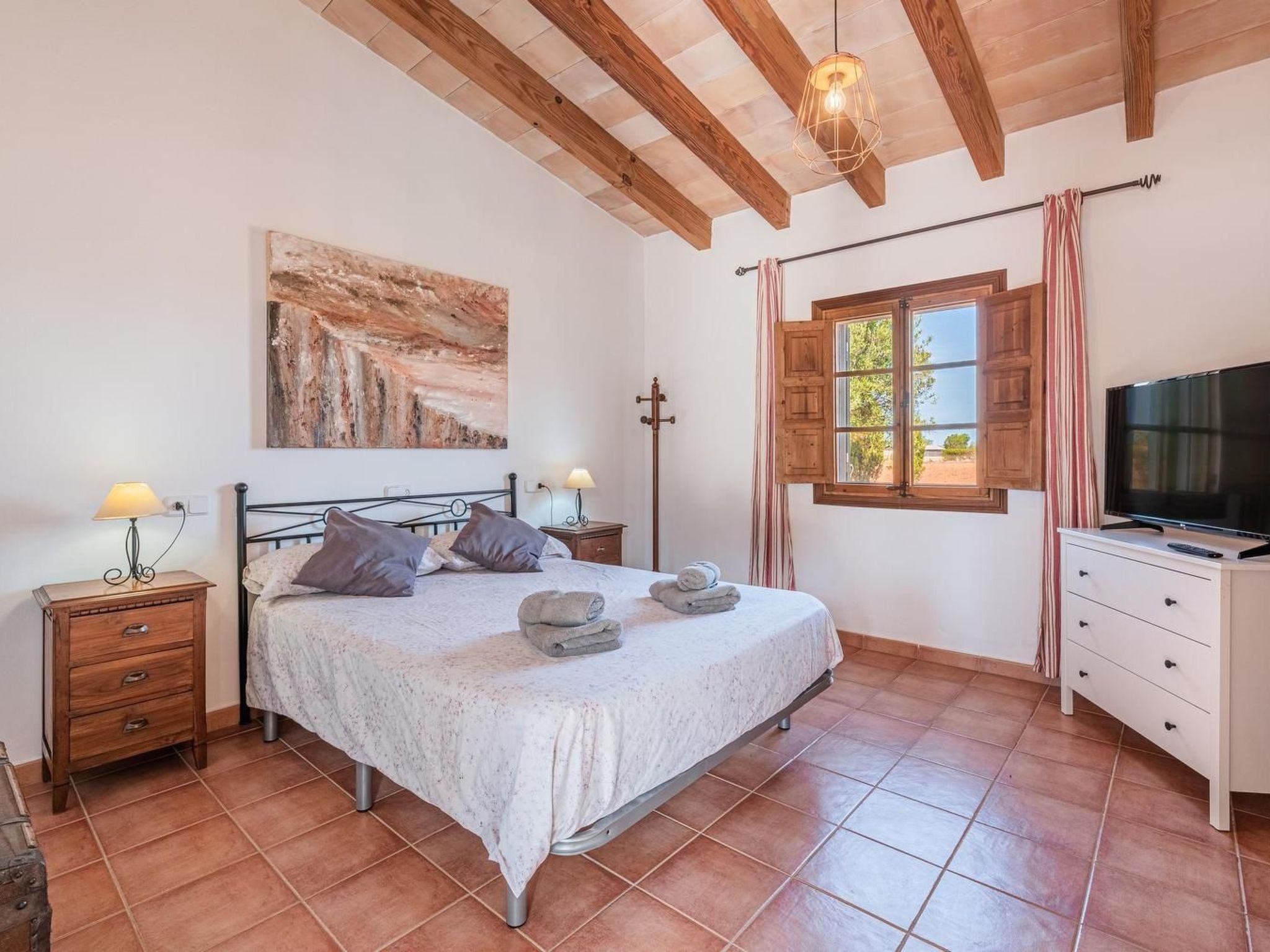 Idyllische Finca mit Garten und Pool-Dedans