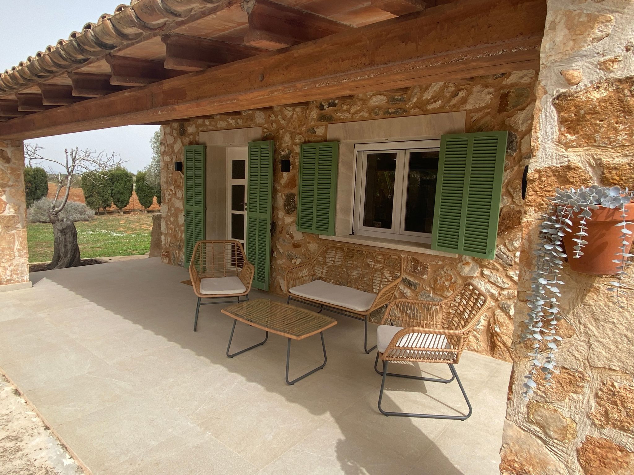 Idyllische Finca mit Garten und Pool-Dedans