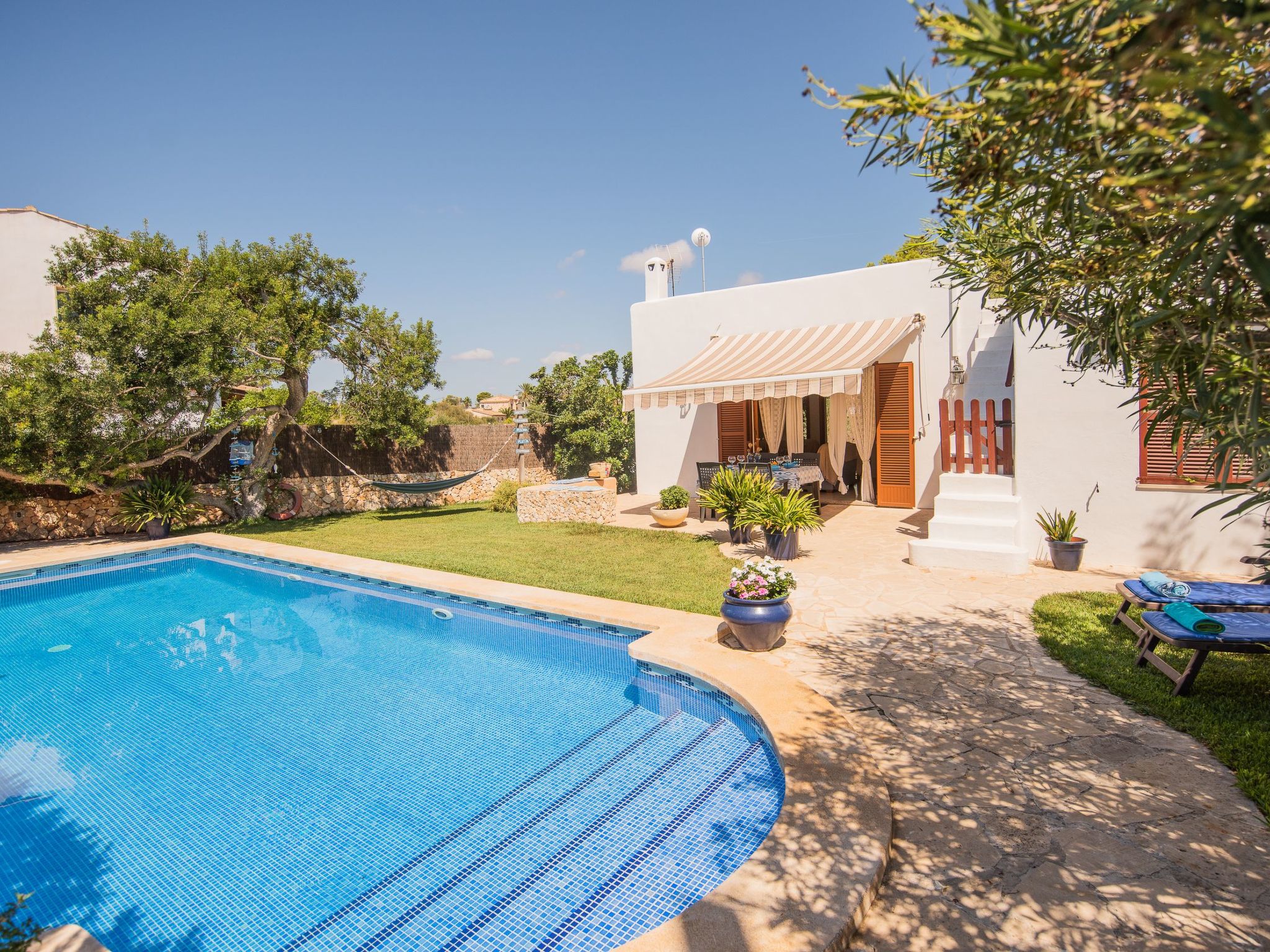 Villa mit privatem Pool für 4 Personen-Binnen