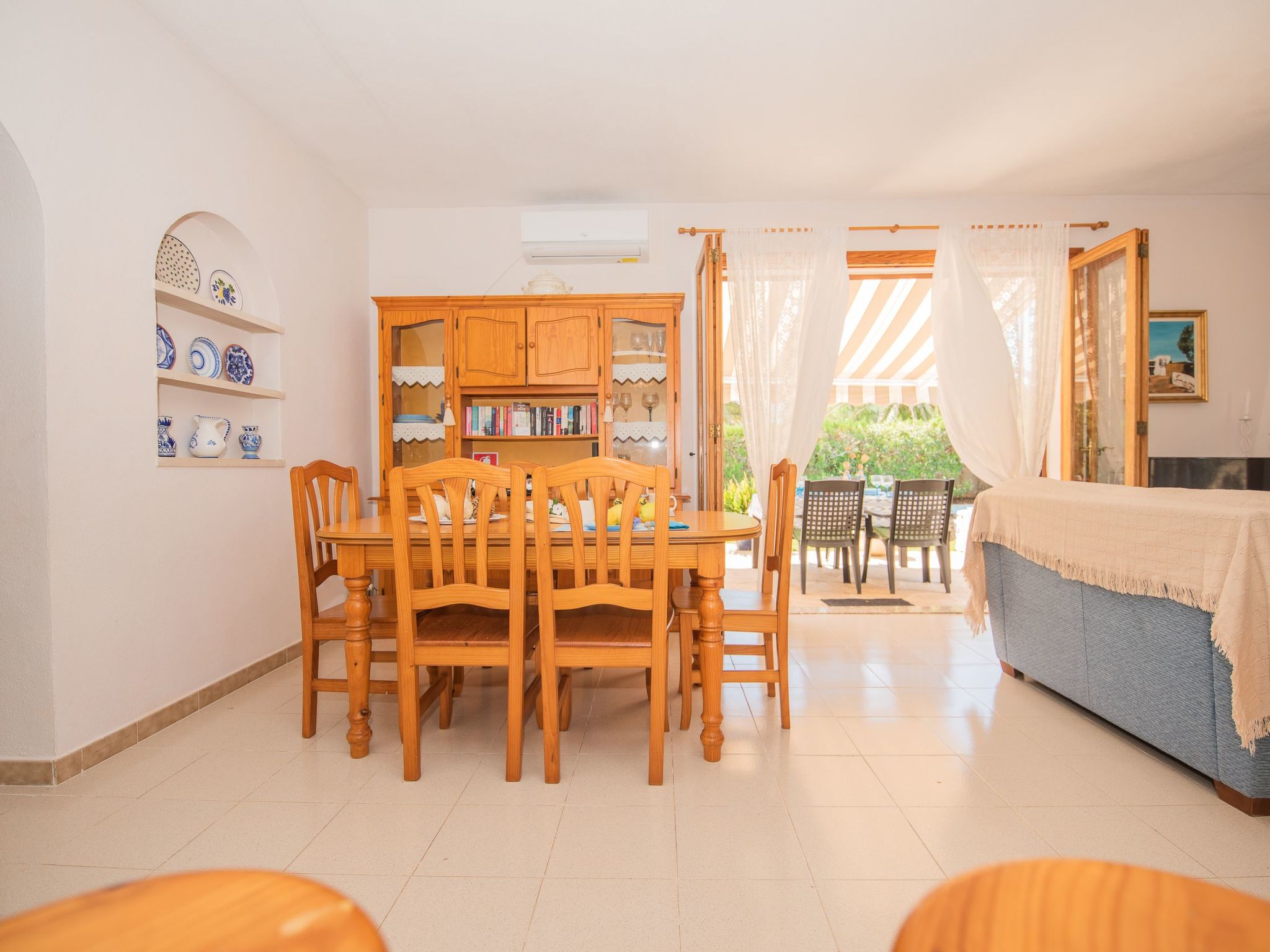 Villa mit privatem Pool für 4 Personen-Binnen