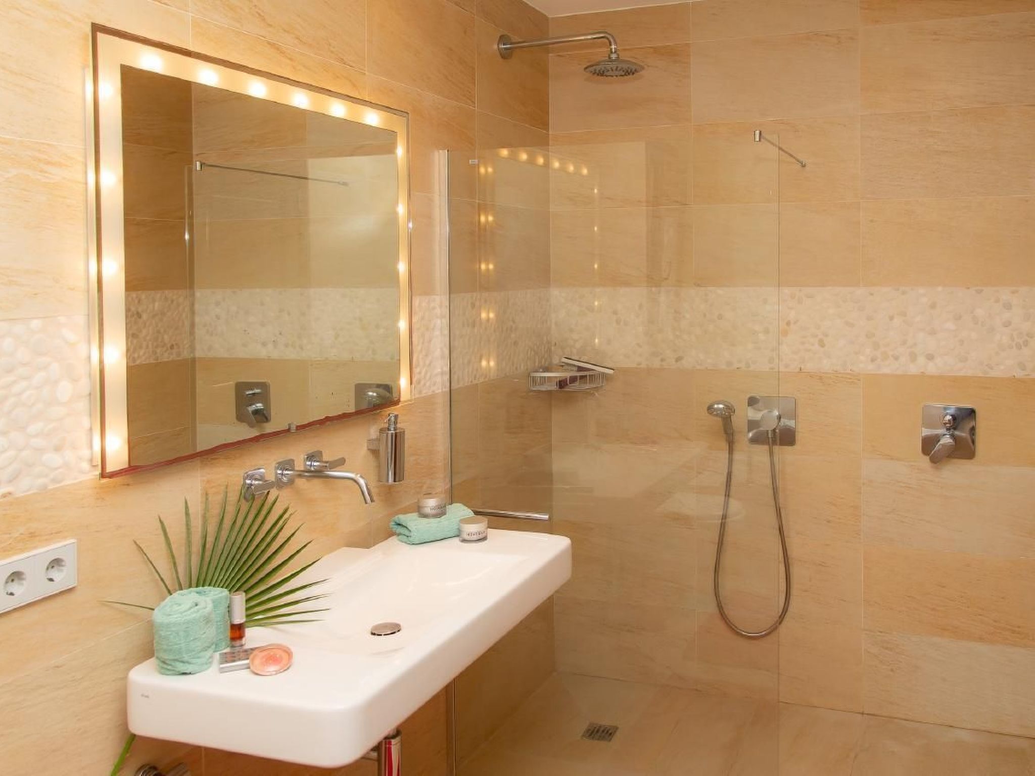 Villa Amarador-Image-tags.info