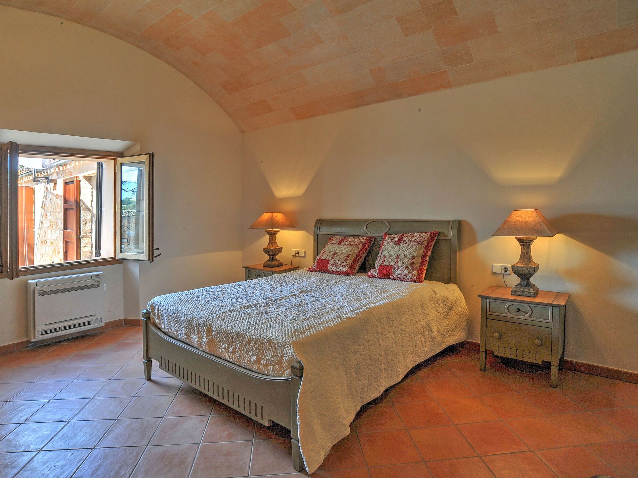 Moli-Image-tags.info