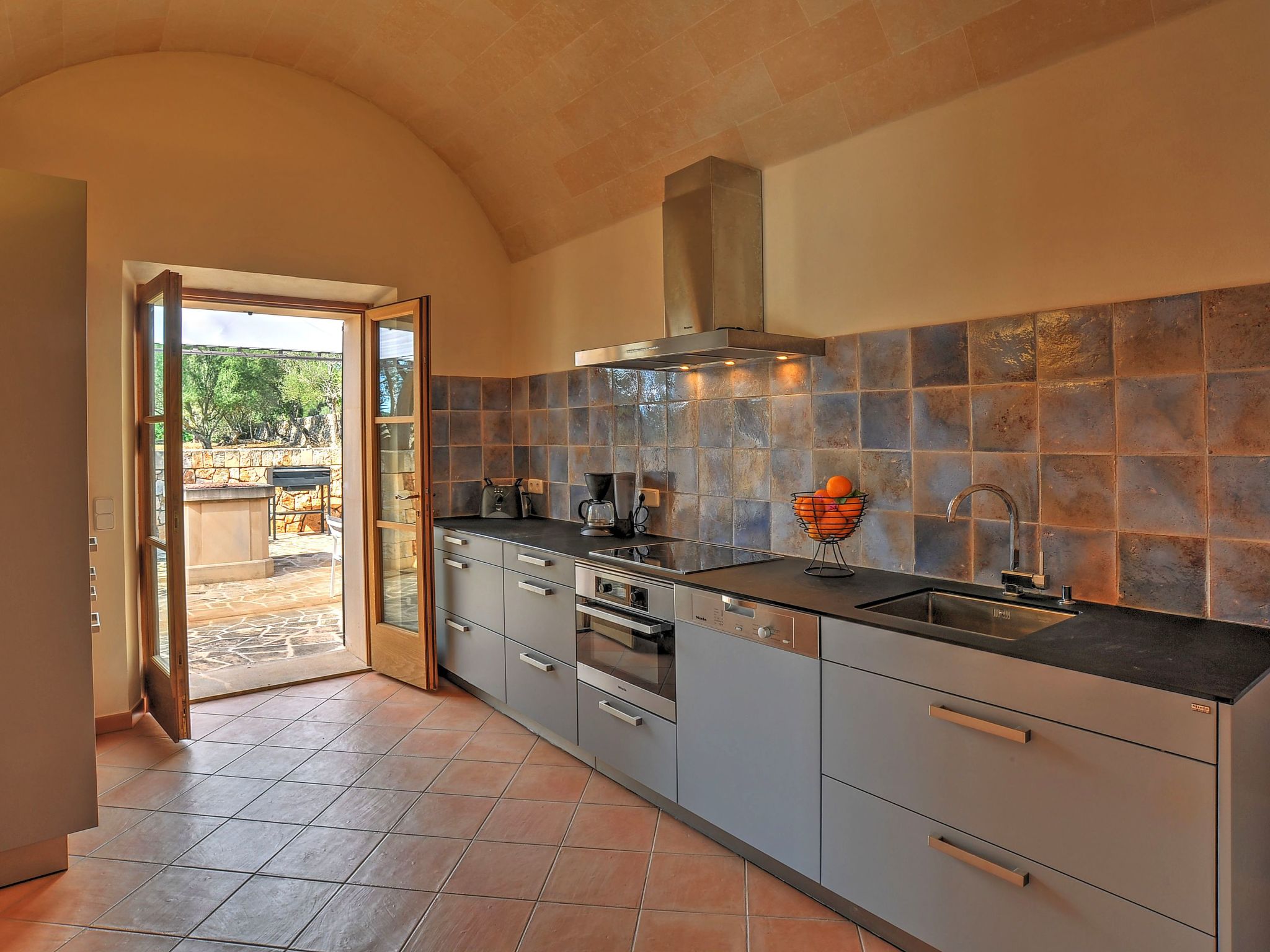 Moli-Image-tags.info