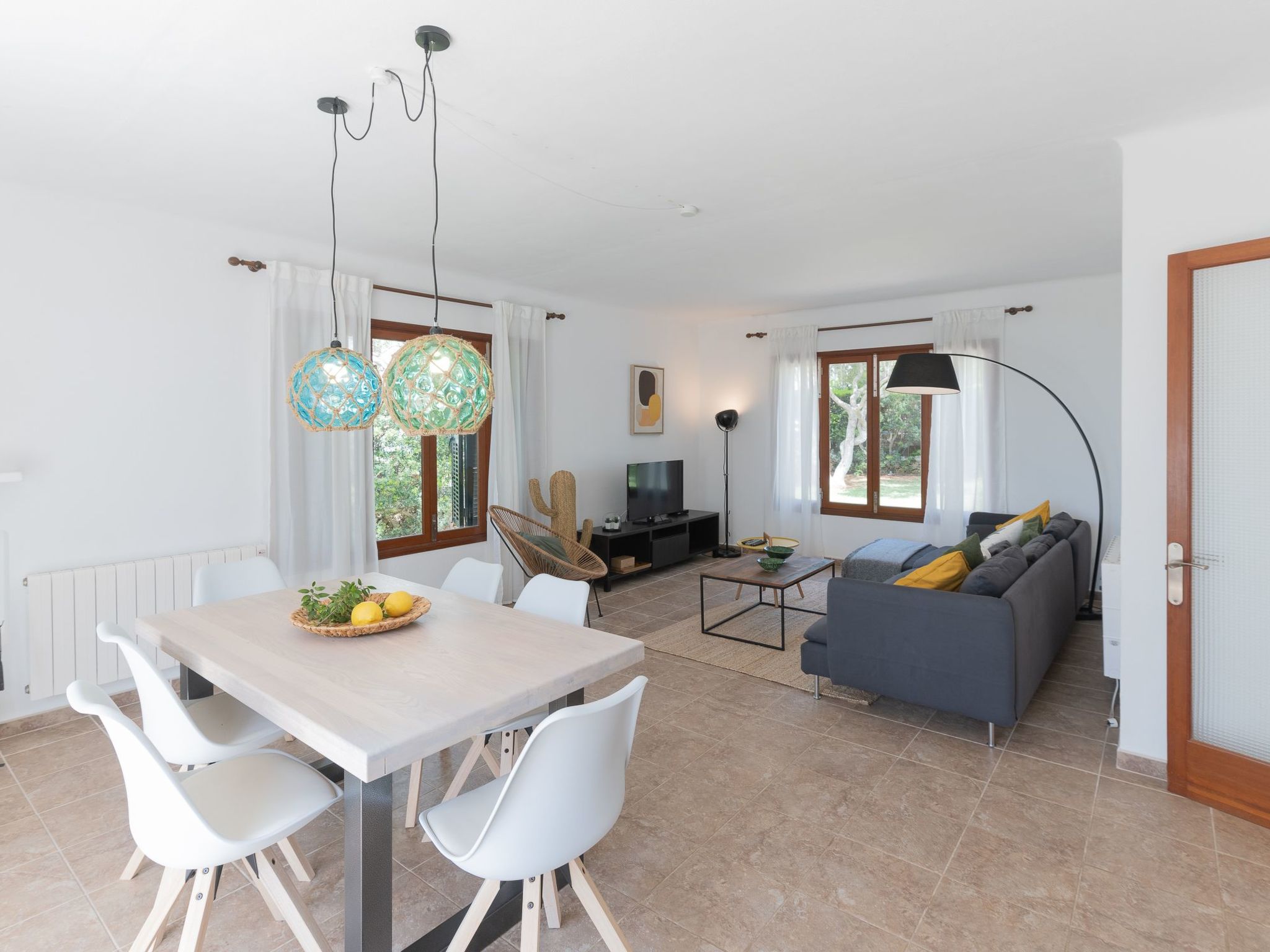 Dora-Image-tags.info