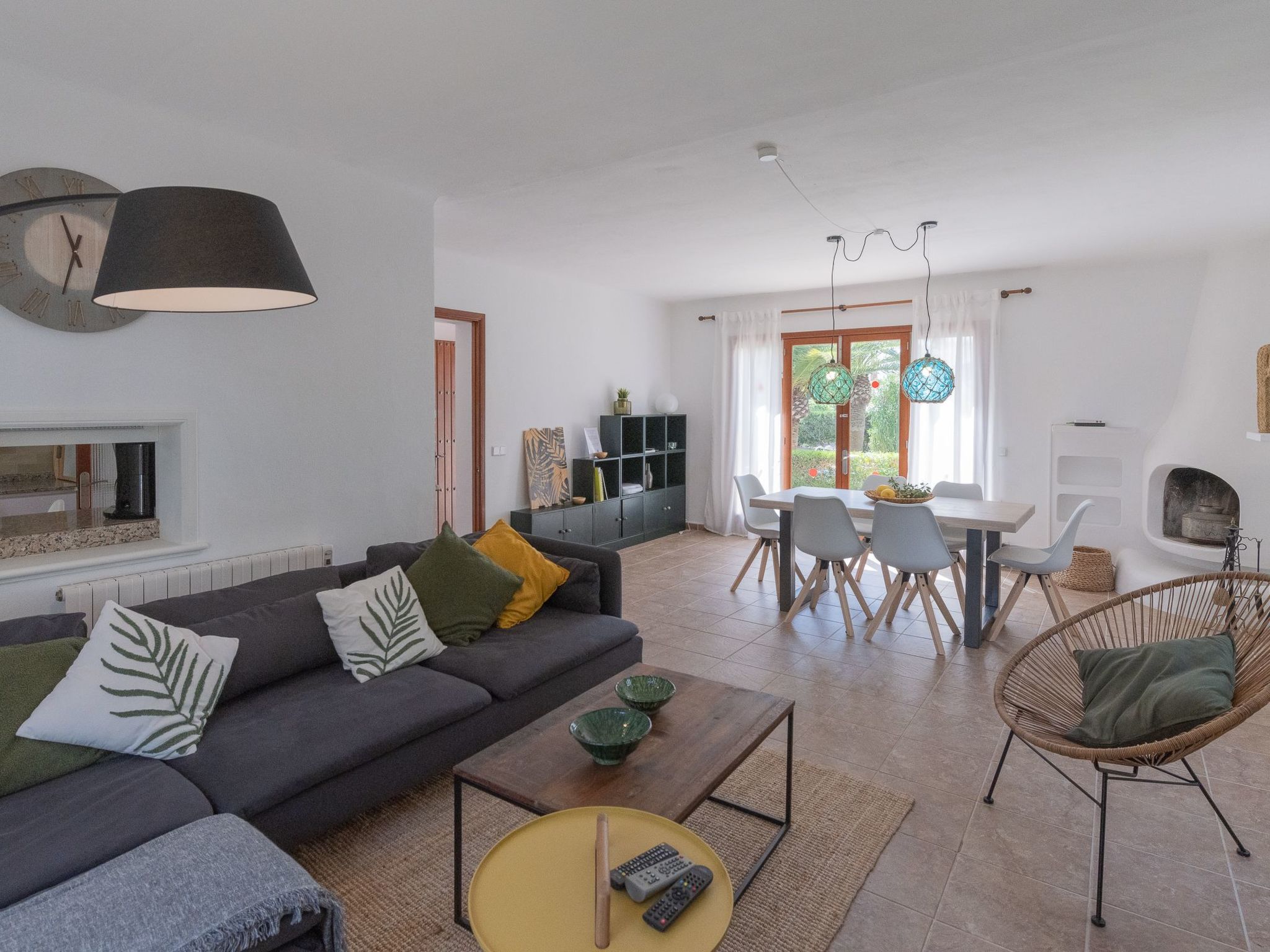 Dora-Image-tags.info