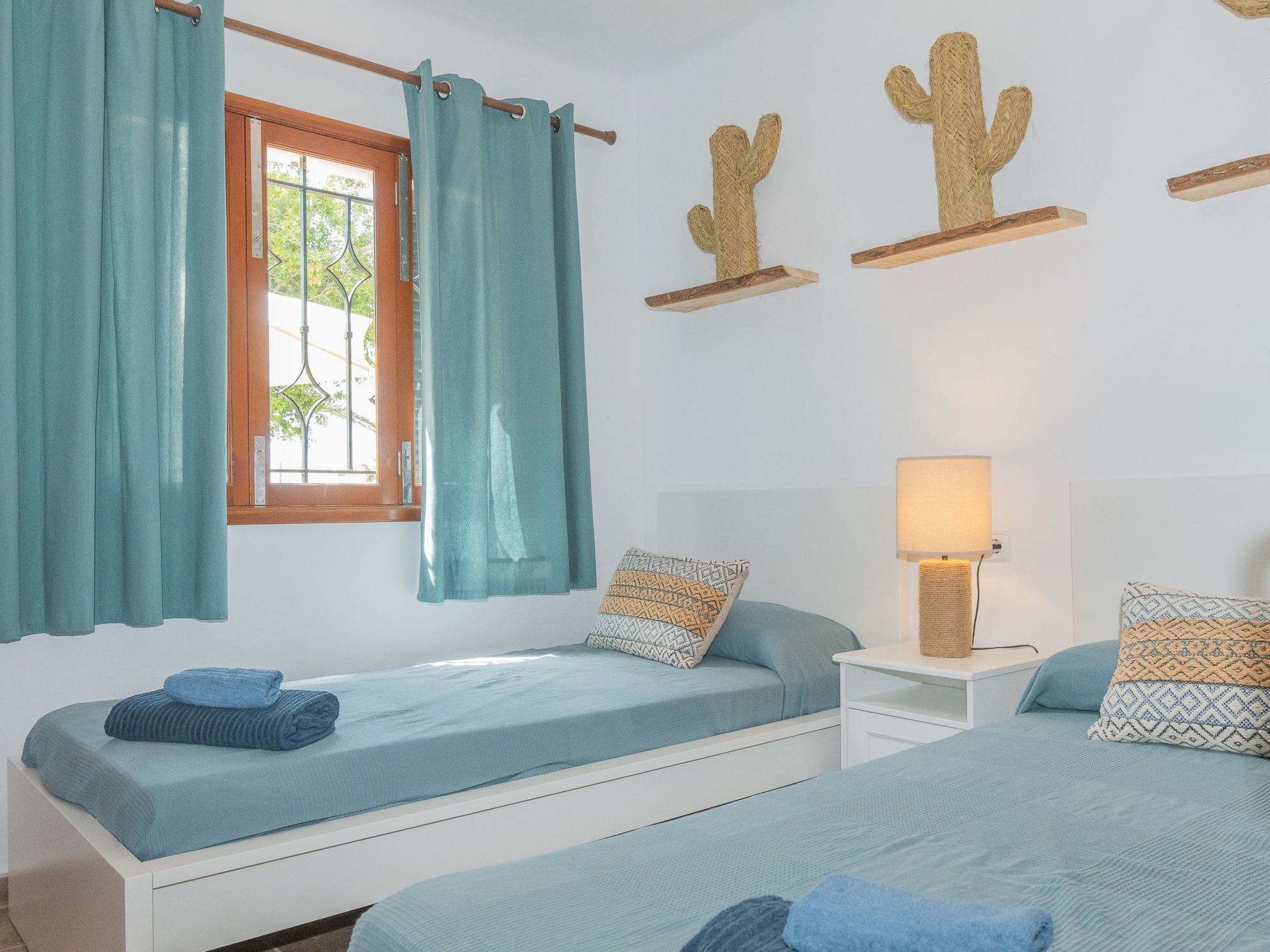 Dora-Image-tags.info