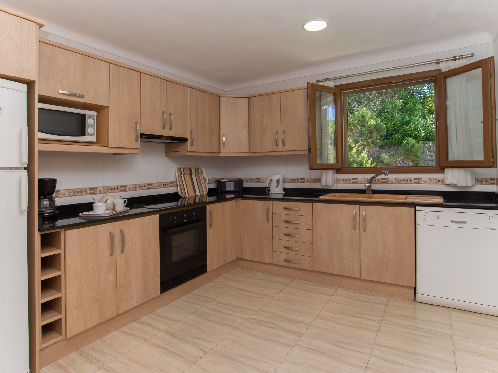 Delfin-Image-tags.info