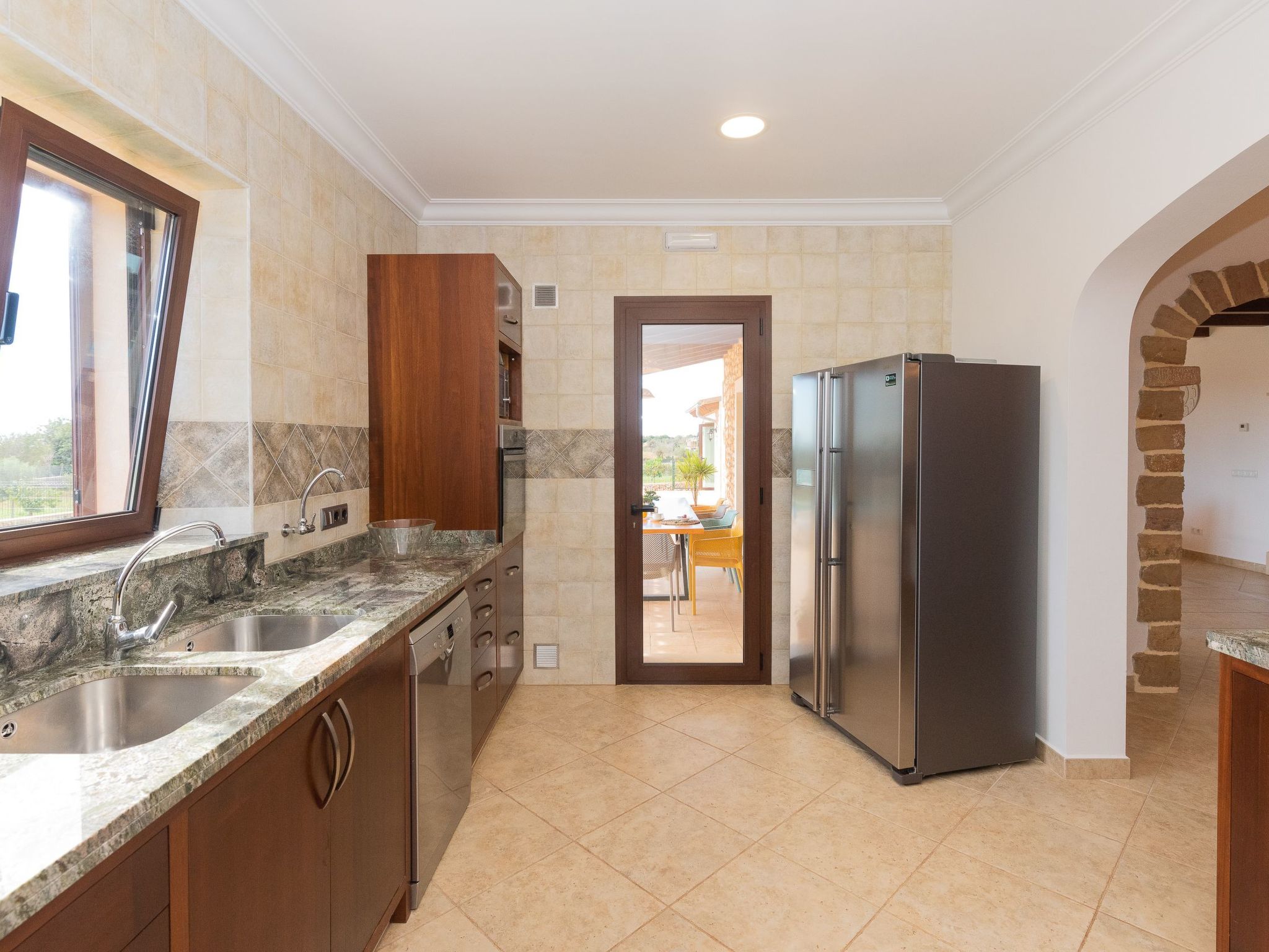 Bassa-Image-tags.info