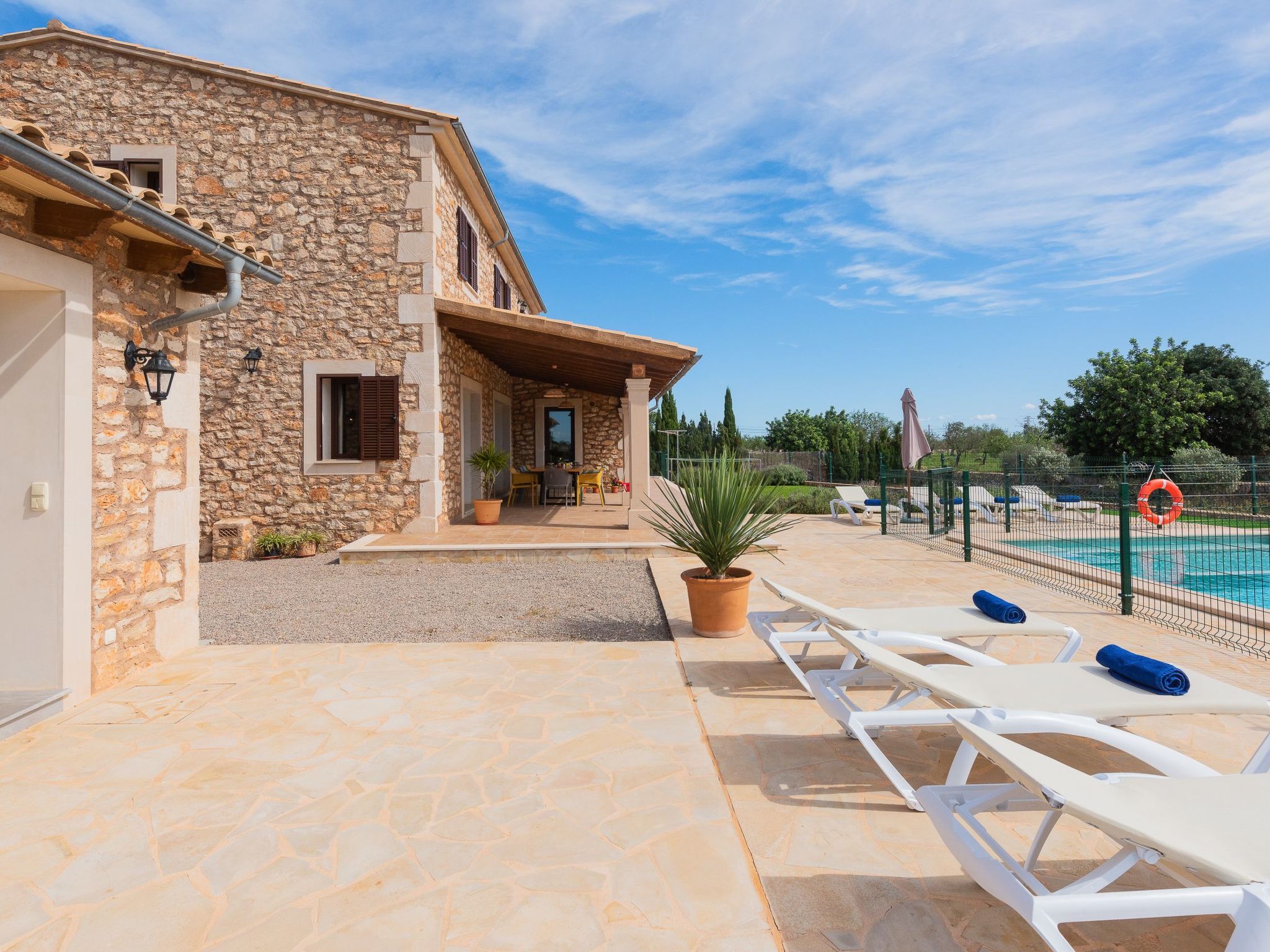 Bassa-Image-tags.info