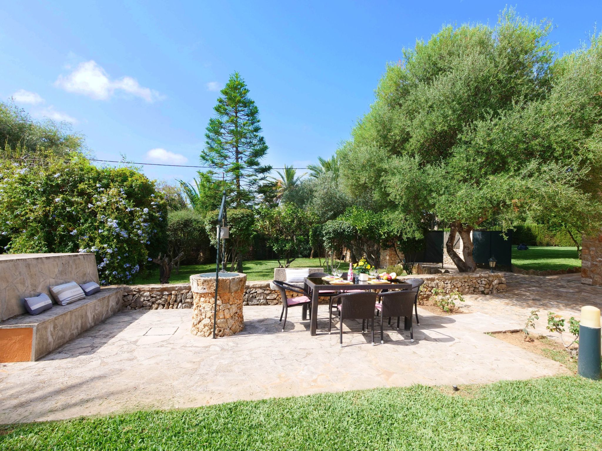 In S'horta mit Großem Pool