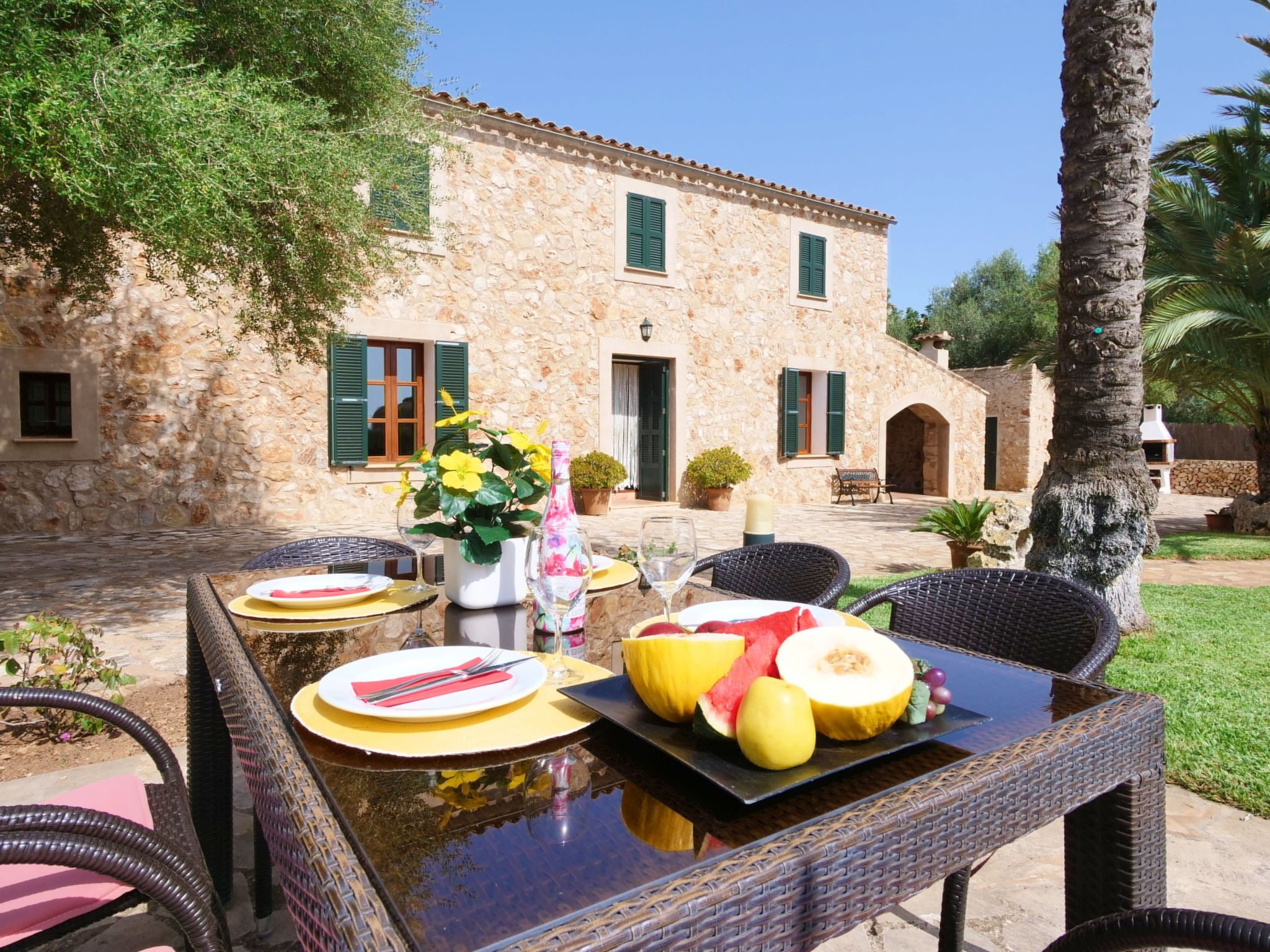 In S'horta mit Großem Pool-Image-tags.info