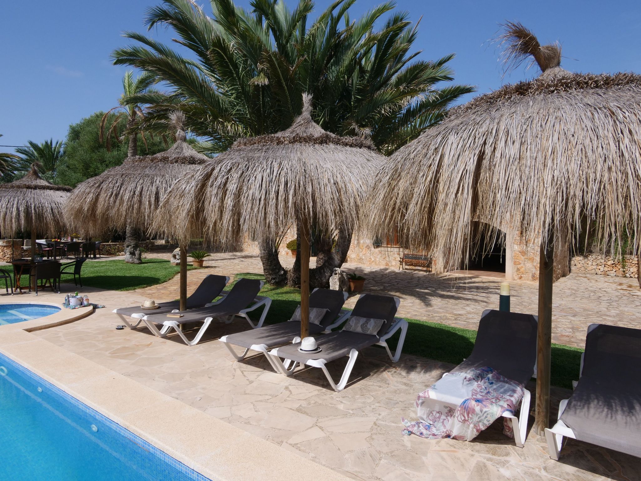 In S'horta mit Großem Pool-Image-tags.info