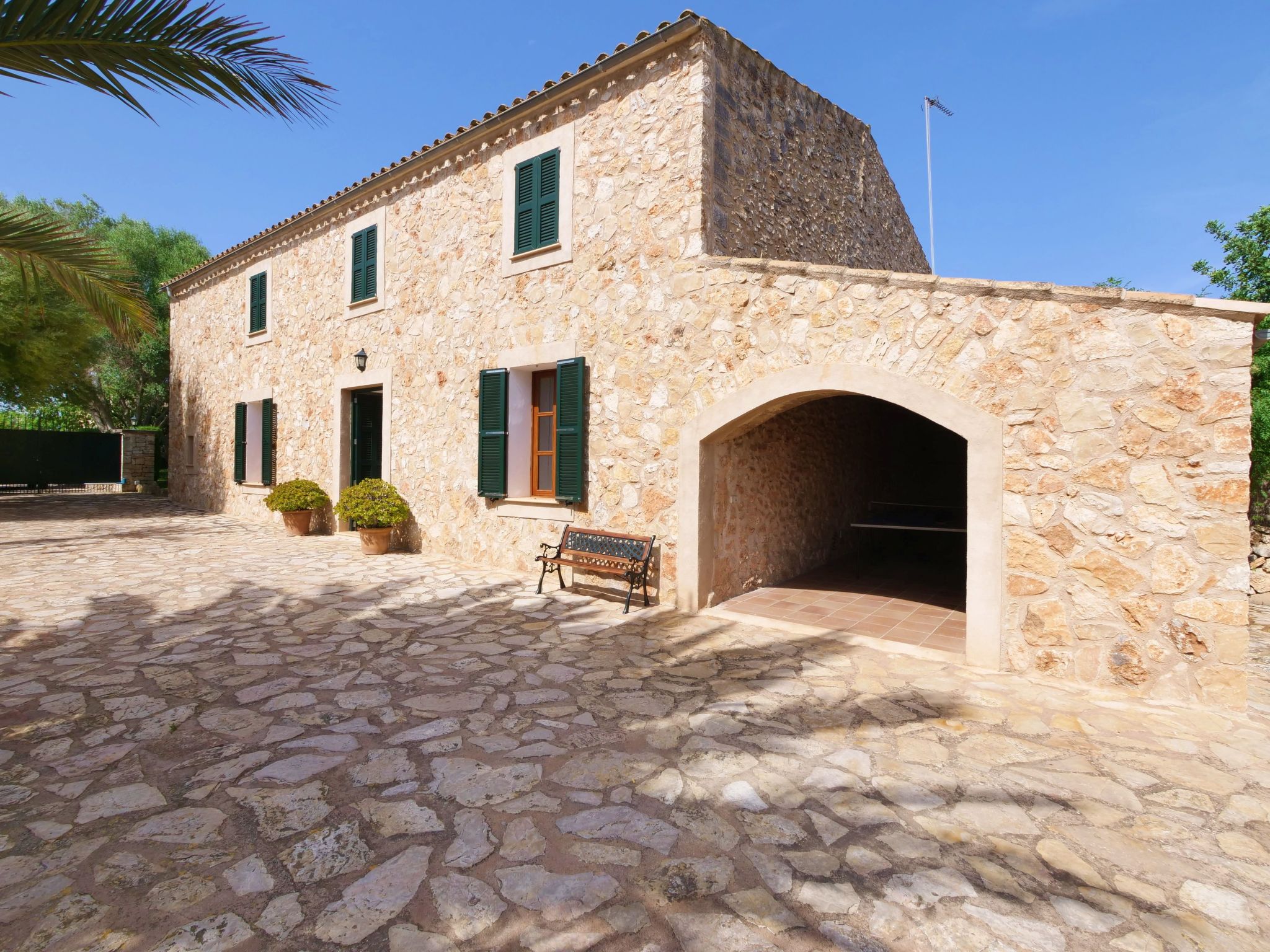 In S'horta mit Großem Pool-Image-tags.info